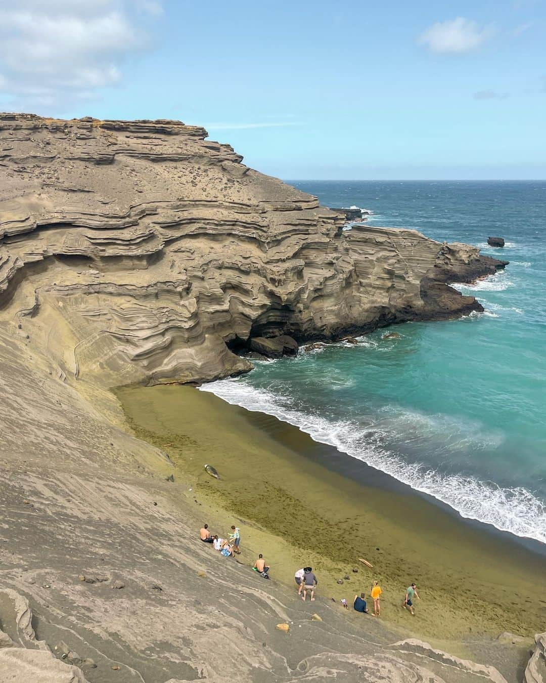 羽石杏奈さんのインスタグラム写真 - (羽石杏奈Instagram)「One of my favorite islands on the earth. 🌎❤️ #bigisland #bigislandofhawaii   オアフから飛行機で約1時間、 ハワイ諸島の中で一番大きいハワイ島✴︎ 今まで旅してきた中で 一番、”地球と生きてる”を感じる場所。  小さな島々だけど、本当に 島それぞれ違った魅力と自然が溢れていて 太平洋の真ん中に世界中から人が集まる理由がわかる、 パワースポット🌞✨」7月28日 12時47分 - hawaiianna913