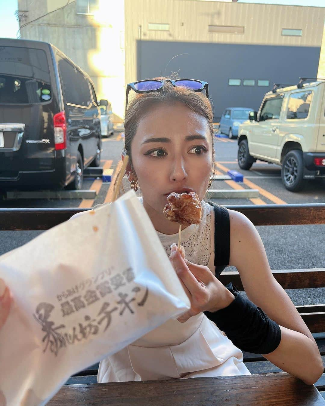 近藤みやびさんのインスタグラム写真 - (近藤みやびInstagram)「あっついねぇぇぇ🥵  夏バテしないようにもりもり 食べてね🍜  私はラーメンが風邪予防対策です🍜  #所沢 #埼玉 #近藤みやび #みやび脚 #岡崎 #東海オンエア #聖地巡礼 #あばちき #まんぷくや #ラーメン」7月28日 13時24分 - miyabiiiii_kondooooo