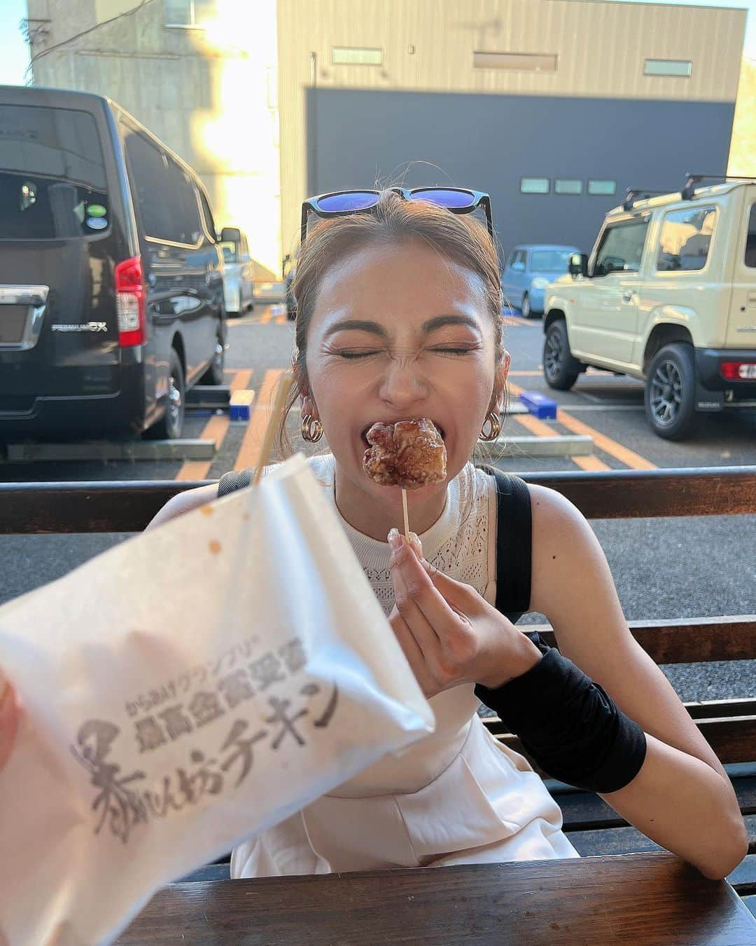 近藤みやびさんのインスタグラム写真 - (近藤みやびInstagram)「あっついねぇぇぇ🥵  夏バテしないようにもりもり 食べてね🍜  私はラーメンが風邪予防対策です🍜  #所沢 #埼玉 #近藤みやび #みやび脚 #岡崎 #東海オンエア #聖地巡礼 #あばちき #まんぷくや #ラーメン」7月28日 13時24分 - miyabiiiii_kondooooo