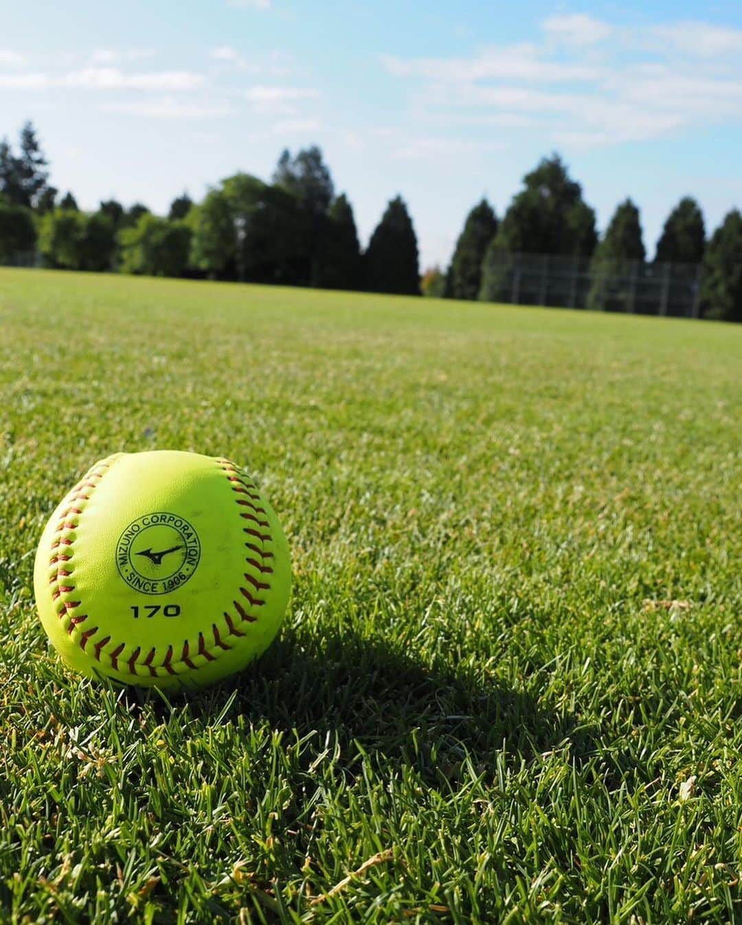 山田恵里さんのインスタグラム写真 - (山田恵里Instagram)「🇨🇦🥎2023Canadacup🥎🇨🇦 思い出たくさんカナダカップ🇨🇦 一番の思い出はM先輩を夜中まで待ってて先に寝られたこと。笑 私も海外での試合をたくさん経験させてもらい成長出来たと思っているので、選手の皆さんもたくさんの経験をしてほしいなと思いました！ Canadaのおともだちにもたくさん会えて嬉しい楽しい時間でした☺️🫰 ありがとうございました☺️」7月28日 13時42分 - eriyamada19