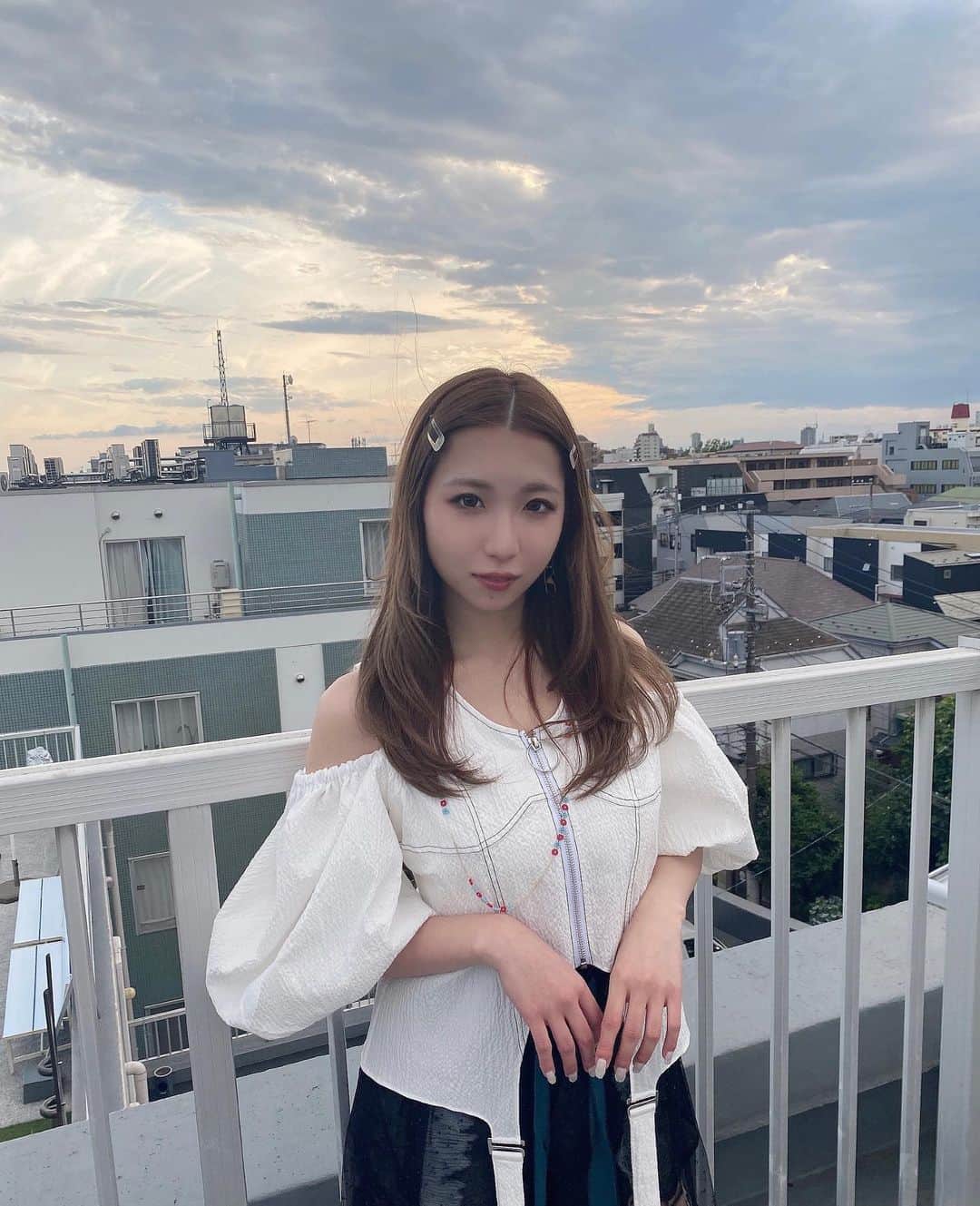 のインスタグラム：「. 🌤️」
