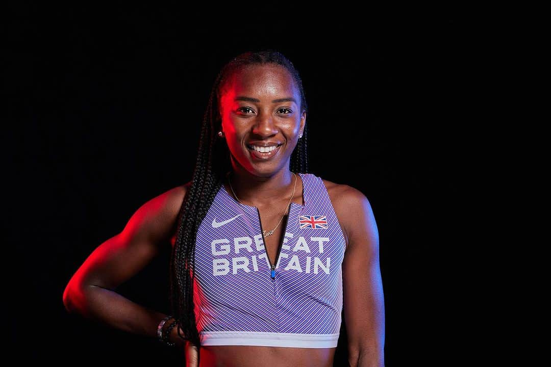 ビアンカ・ウィリアムズのインスタグラム：「Officially selected for my 5th world championships (200m and 4x100m) 🇬🇧🇬🇧🤩🤩  It’s been a tough journey to get here but the only way is up 💪🏾💪🏾 So grateful for my support team 🫶🏾🫶🏾  Doing it for the Mamas 💁🏾‍♀️  #roadtobudapest #budapest #worldchampionships #athletics #thismumcan」