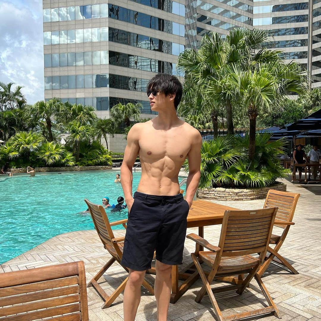 中道理央也さんのインスタグラム写真 - (中道理央也Instagram)「Vacation 🏝️🏝️  #vacation #travel #hongkong #lifestyle #japanese #model #beach #workout #fitness」7月28日 17時54分 - lion_nakamichi