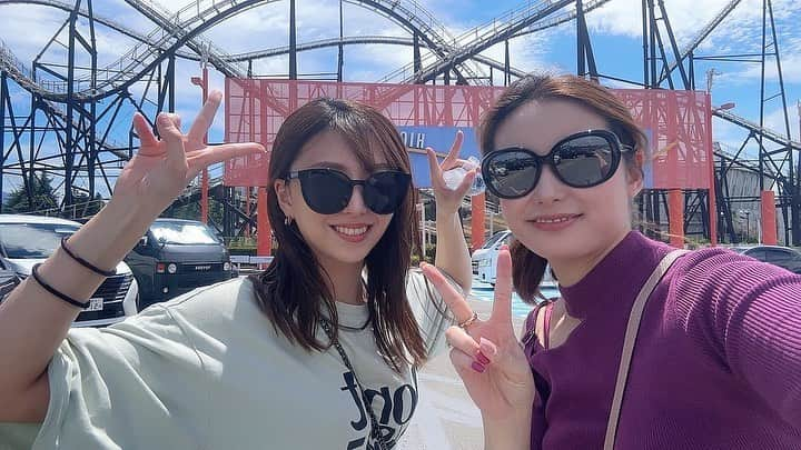 川上ジュリアさんのインスタグラム写真 - (川上ジュリアInstagram)「とっき @eri_tokita と初めての富士急行ってきたんだぁ🎢✨✨絶叫いけました最高でした♡ 大差無い私達のツーショットを多めにご覧ください🤲🏻笑」7月28日 17時57分 - juria_kawakami