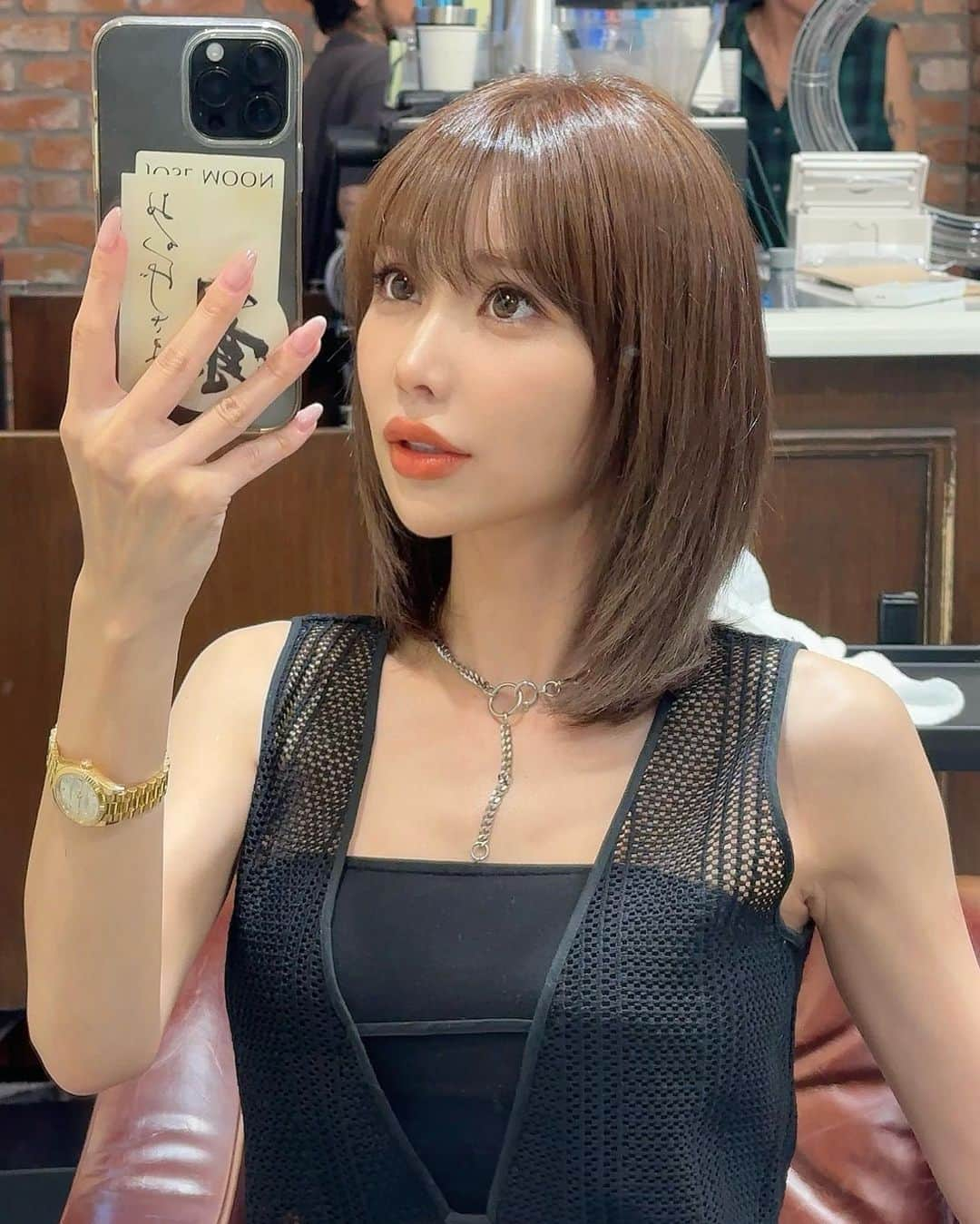 梯真奈美さんのインスタグラム写真 - (梯真奈美Instagram)「ヘアメンテ♡  今回は気分を変えてベージュ系。 ニュアンスで こんな感じ〜！とざっくりお願いしても いつもいいカラーに仕上げてくれる @ryoooooooooooooooo   長く伸びた前髪も切ってすっきりさ♡  #ヘアカラー」7月28日 18時48分 - official_manami