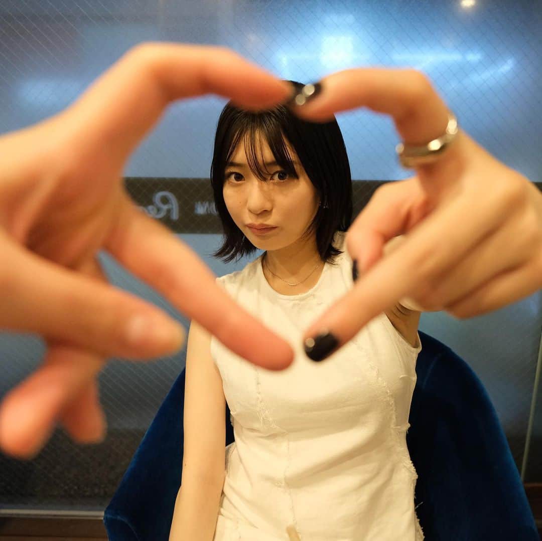 関戸奏音さんのインスタグラム写真 - (関戸奏音Instagram)「ついに一眼買ってしまいました。この撮り方はお姉ちゃんに教えてもらった。」7月28日 19時01分 - kanon_sekido