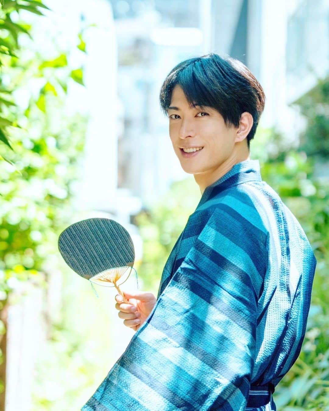 君沢ユウキのインスタグラム：「暑い日々が続きますね。 真夏の涼を一緒にしのぎませんか？  オリジナル朗読劇… 夏のゲームに夏の歌… 浴衣でチェキ撮影✨  8/26、とびっきりの浴衣祭りを 心を込めてお届けさせてもらいます。 初めての方も、 是非遊びにいらしてください✨🌻  君沢ユウキイベント「浴衣夏まつり2023」     【日程】 2023年8月26日(土)  第１部　OPEN/11:00　START/11:30 第２部　OPEN/14:00　START/14:30 第３部　OPEN/17:00　START/17:30  ※進行状況によって時間が変更になる場合がございます  第１部ゲスト：田中朝陽 第２部ゲスト：司波光星 第３部：後夜祭  【会場】 学校法人 山野学苑　27階 東京都渋谷区代々木1-53-1  【チケット料金】 各部 6,500円 (税込)  【購入枚数】 お一人様　各公演2枚まで     ・・・　先行販売（抽選）　・・・     【チケット抽選受付期間】 2023年7月26日(水)18:00〜2023年8月1日(火)23:59   【当落結果発表】 2023年8月2日(水)18:00頃から順次  【抽選入金期限】 2023年8月5日(土)23:59まで     ・・・　一般販売（先着）　・・・  【一般発売期間】 2023年8月6日(日)18:00〜2023年8月18日(金)23:59 ※チケットは先着順となりますのでなくなり次第終了となります。     チケットのご購入についてはこちらをご確認ください。  https://kimisawayuki.com/contents/658382  前の記事 HOME  #夏　#君沢ユウキ　#yukikimisawa」