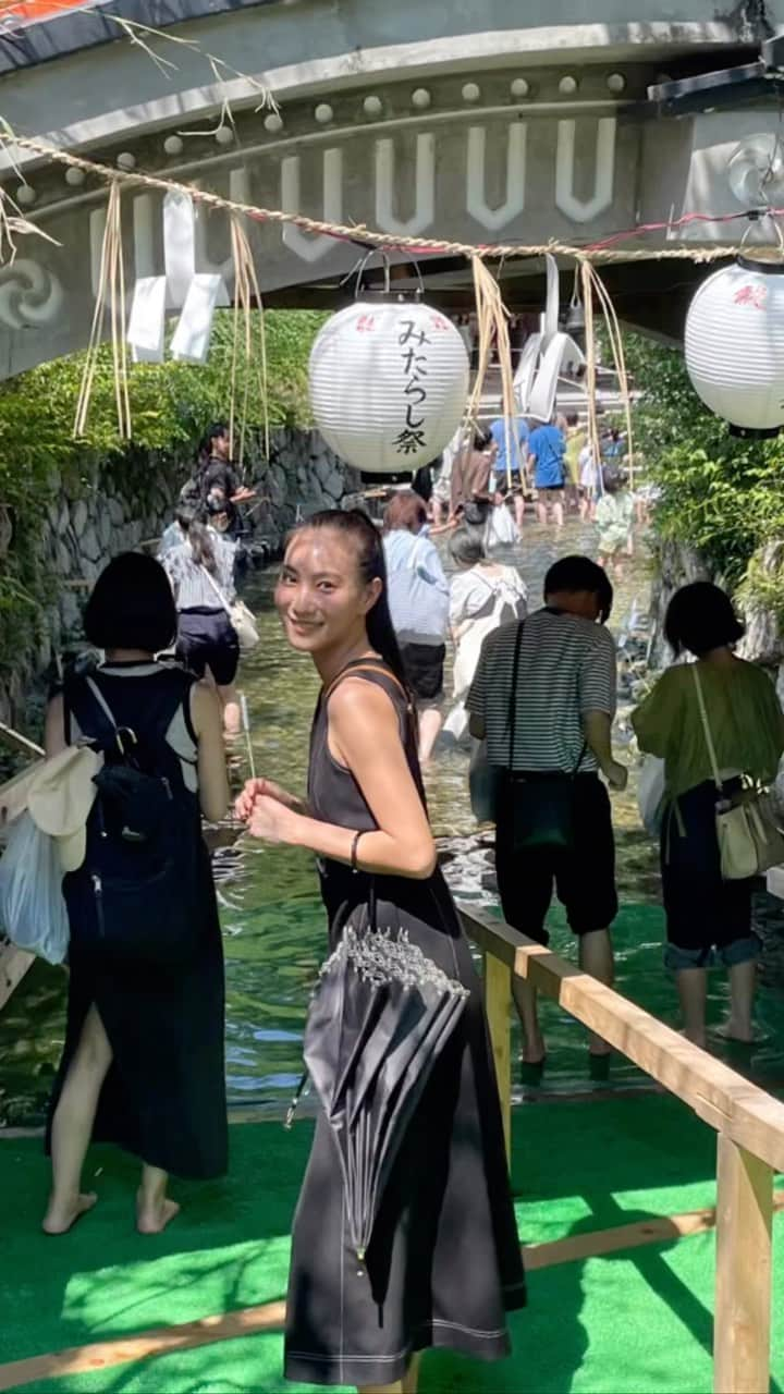 横川莉那のインスタグラム：「下鴨神社 みたらし祭 京都の夏の風物詩🎐 幼少期からずっと行ってるお祭り タイミング良く数年ぶりに行けた🍃🫶 . . #京都#下鴨神社#みたらし祭#御手洗祭#京都観光#夏の風物詩#夏の京都#京都旅#厄祓い#無病息災#神社#kyoto#kyototrip#kyototravel#kyotogram#travel」