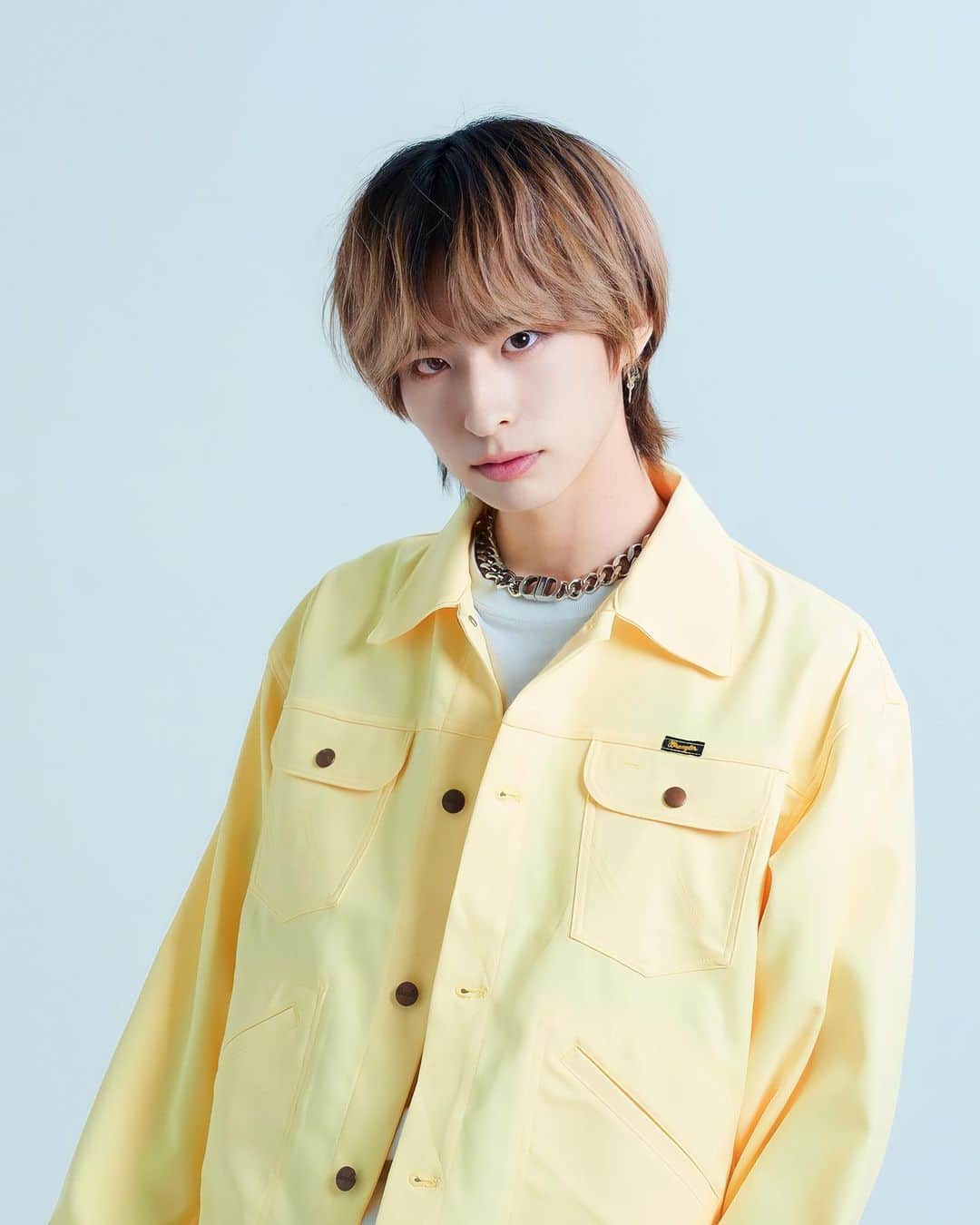 鹿島尚貴のインスタグラム：「この度、店舗型アイドルグループ 【LUF PANIC】の代表取締役、兼メンバーとしてこれから活動していきます。 初めての新事業で大変なこともあるけど必ずトップへいきます。 そして8月4日新宿でお店がオープンします。 来れる人は必ず会いに来てね これからたくさん会えるぞ！！！  【営業時間】 17時から24時まで  【住所】 東京都新宿区歌舞伎町2-38-2 第二メトロビル3F」