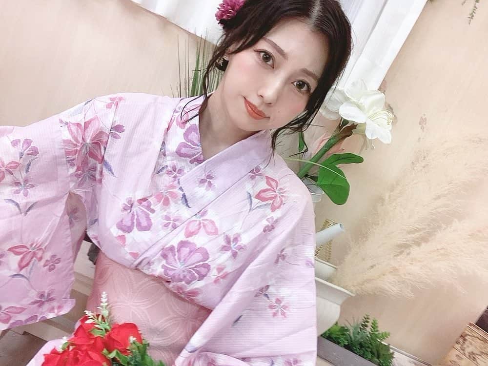 西原綾美のインスタグラム：「. 🎆🎆🎆🎆🎆🎆🎆🎆🎆🎆🎆🎆🎆🎆🎆🎆. . 最近暑いし、ドラマの影響めっちゃ受けすぎてデコ出しです笑🎀. . . .  #浴衣ヘアアレンジ #浴衣女子 #浴衣コーデ  #撮影会モデル #撮影会 #japanesegirl #instagood #오오티디 #데일리 #데일리패션 #패션스타그램일상 #写真好きな人と繋がりたい #カメラ好きな人と繋がりたい #カメラ初心者 #カメラマンさんと繋がりたい #ポートレート撮影 #撮影会 #作品撮り #被写体 #yukata #yukatagirl #kimono」