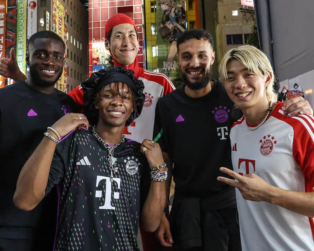 木村太陽さんのインスタグラム写真 - (木村太陽Instagram)「FC Bayern × TAIYO🔥  Thank you corroborate MAZRAOUI & UPAMECANO   @fcbayern @bundesliga 🙏  #BundesligalnAsia#BundesligaJapanTour#FootballAsltsMeantToBe#football #bundesliga」7月28日 20時18分 - taiyojr.10