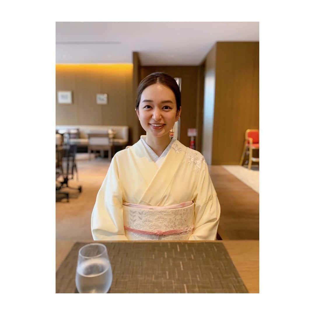 後藤晴菜さんのインスタグラム写真 - (後藤晴菜Instagram)「この夏2度目のお着物は初めての絽🎐 着物で季節を楽しむっていいですね☺️ 大人になった気がします。  前回は涼やかカラーのお着物でしたが、今回はラブリーな色合わせにしてみました💛🩷  #kimono #夏の着物」7月28日 20時20分 - haruna_goto