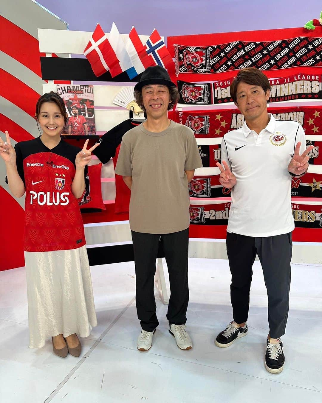 水内猛のインスタグラム：「テレ玉GGR⚽️今日は平畠啓史さんがゲスト出演😊荻原拓也選手のロングインタビューもあります❗️ #浦和レッズ #荻原拓也 #テレ玉 #GGR #笹井千織 #ゲスト #平畠啓史」