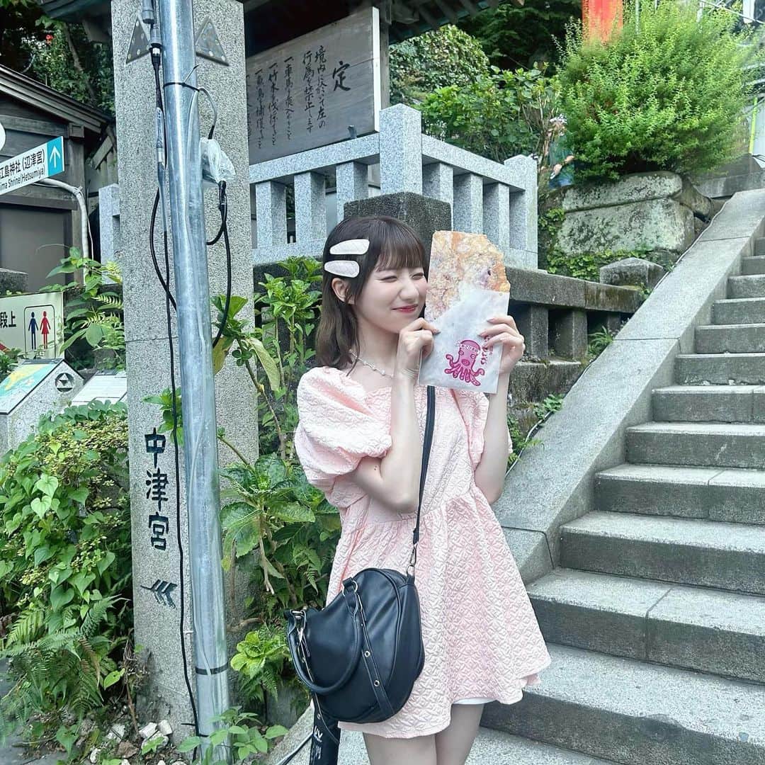 栗原えみるさんのインスタグラム写真 - (栗原えみるInstagram)「江ノ島充実してきた✨ ・ ・ ・ ・ ・ ・ ・ ・ ・ ・ ・  #江島神社 #江ノ島  #片瀬江ノ島  #江ノ島観光  #江ノ島カフェ  #旅行  #神社巡り #アイドル #地下アイドル #ヘアアレンジ  #ヘアアレンジ簡単  #フレンチガーリー #ガーリー #ガーリーコーデ #夏コーデ #大人ガーリー #淡色女子 #ミディアム #自撮り  #自撮り界隈  #地下アイドル #idol #fashion #lfl #fyp #ootd #instagood  #shein  #shein購入品 #sheinコーデ #japantravel」7月28日 20時26分 - mir_0216