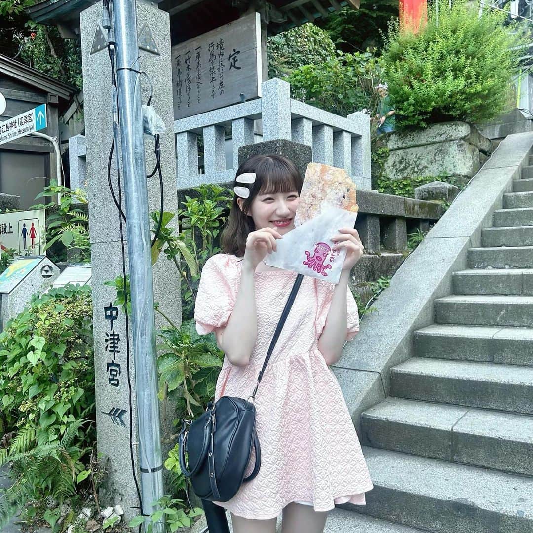 栗原えみるのインスタグラム：「江ノ島充実してきた✨ ・ ・ ・ ・ ・ ・ ・ ・ ・ ・ ・  #江島神社 #江ノ島  #片瀬江ノ島  #江ノ島観光  #江ノ島カフェ  #旅行  #神社巡り #アイドル #地下アイドル #ヘアアレンジ  #ヘアアレンジ簡単  #フレンチガーリー #ガーリー #ガーリーコーデ #夏コーデ #大人ガーリー #淡色女子 #ミディアム #自撮り  #自撮り界隈  #地下アイドル #idol #fashion #lfl #fyp #ootd #instagood  #shein  #shein購入品 #sheinコーデ #japantravel」