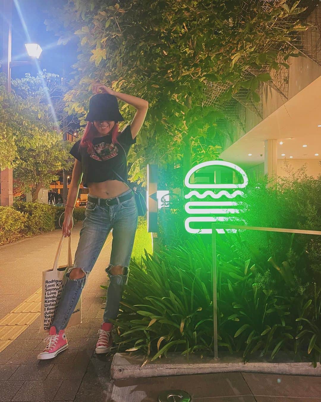 片桐舞子さんのインスタグラム写真 - (片桐舞子Instagram)「🍔🥤😋🩵🌴  ミーティングᝰ✍︎꙳⋆ お腹も満足しました♡  #shakeshack #ポテトあと2回食べれる」7月28日 20時28分 - mays_maiko