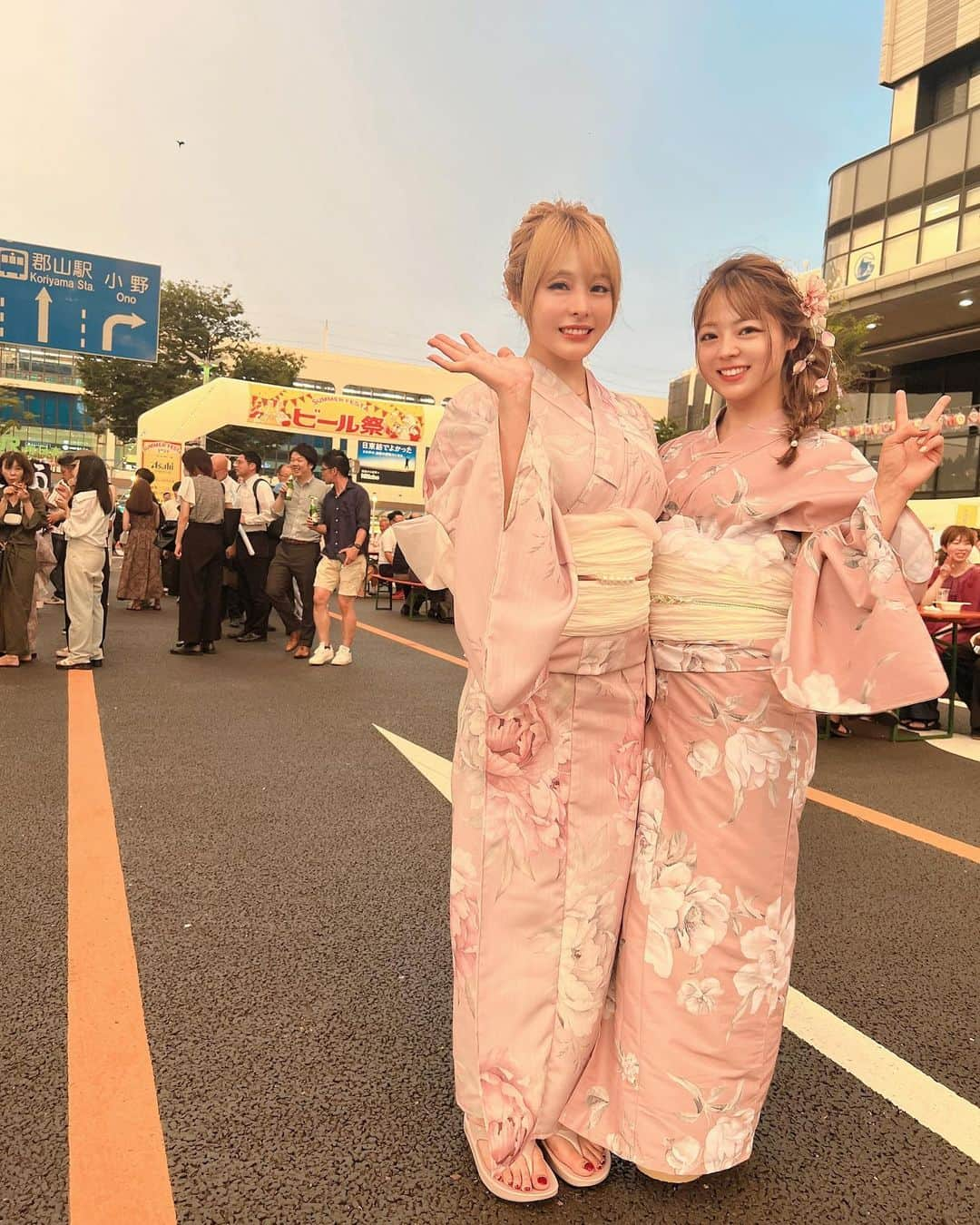 chiyoのインスタグラム：「. 郡山ビール祭り🍻 駅前で 7/28,29,30やってるよ♡ 姉妹で浴衣👘♡ 浴衣はsugarだよ⑅◡̈* @dress_sugar  @yuumi_0404  @lounge_sisters  #姉妹#浴衣#郡山市#ビール祭り #郡山ビール祭り」