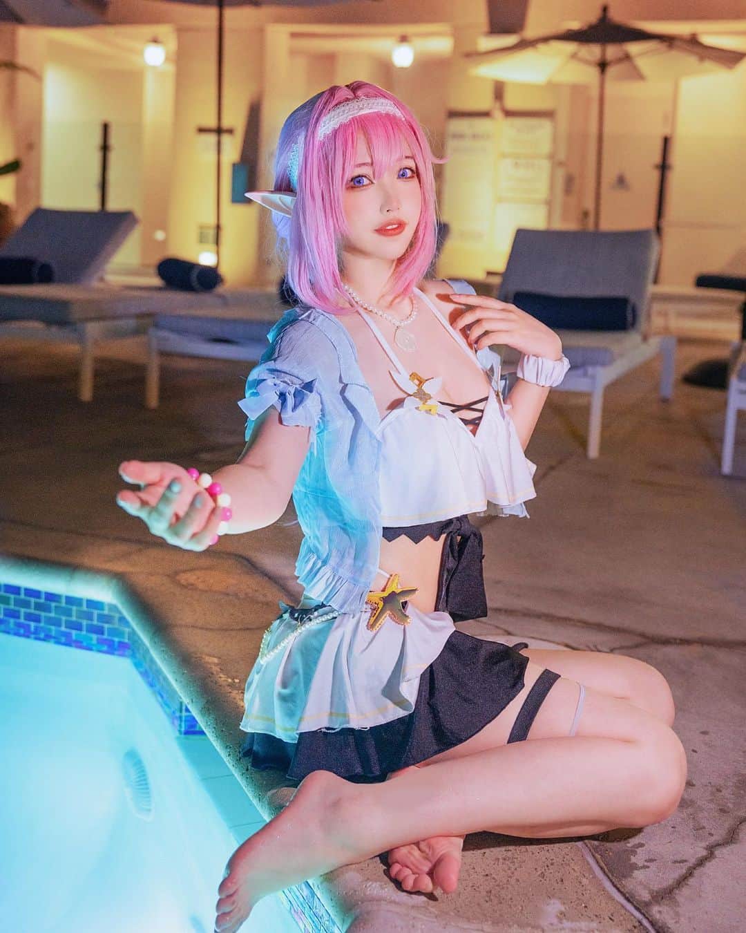 犬神洛洛子のインスタグラム：「Joining Elysia in an epic cosplay adventure! 💗 Enjoying the Honkai Impact 3rd concert with all the Captains online 🎶 #ForestCapriccio #HonkaiImpact3rd #Elysiacosplay #elysia #崩壊3rd #コスプレ #エリシア」