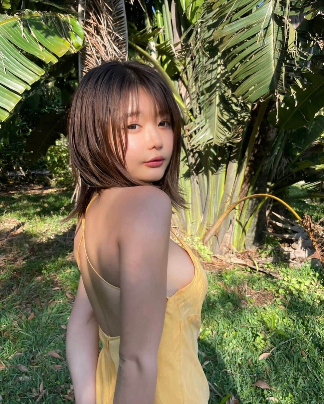 藤田もも（桃咲あや）のインスタグラム：「🌱🌱🌱 自然が好きっ  インスタ10万人きてて嬉しい☺️ これからも更新頑張るっ #nature #🌱 #instagram」