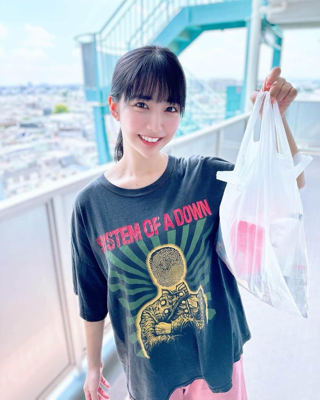 天羽希純のインスタグラム：「コンビニいってきた」