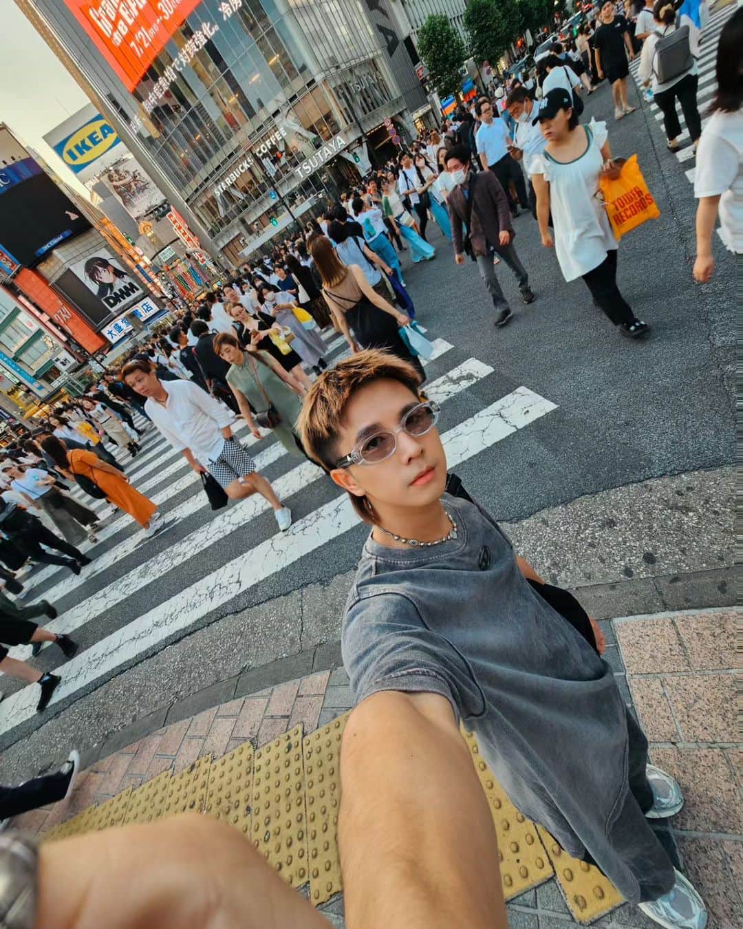 蔡常勇のインスタグラム：「今天當個男人好了」