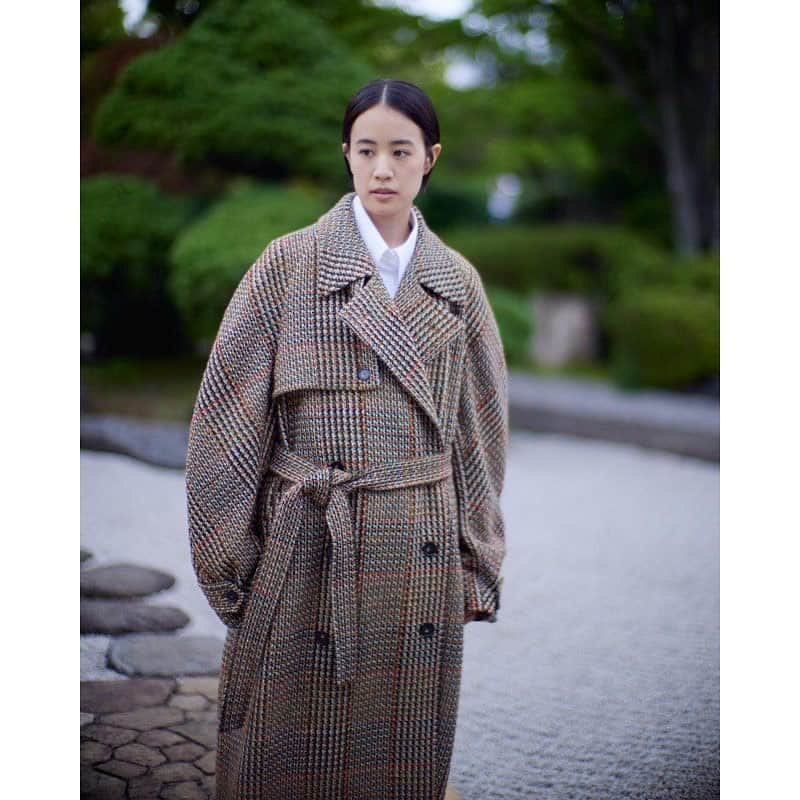 石橋静河さんのインスタグラム写真 - (石橋静河Instagram)「🌔  @stellamccartney  @tfpjp   Photography by Yuki Kumagai」7月28日 21時29分 - shizuka_isbs