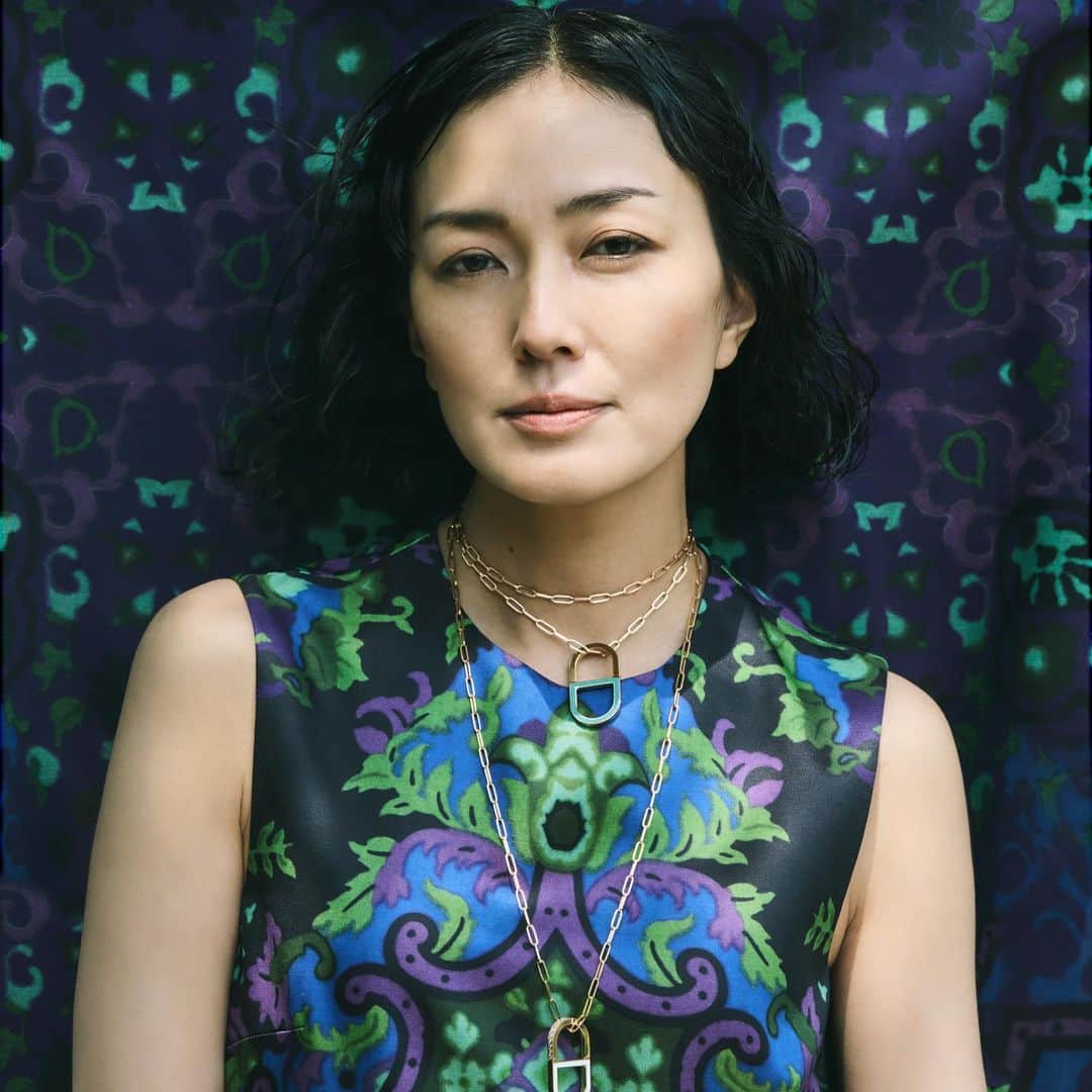板谷由夏 のインスタグラム：「@eclat.magazine @mitsuo_okamoto  @jewelryconcierge_m a @tomohiromuramatsu_」