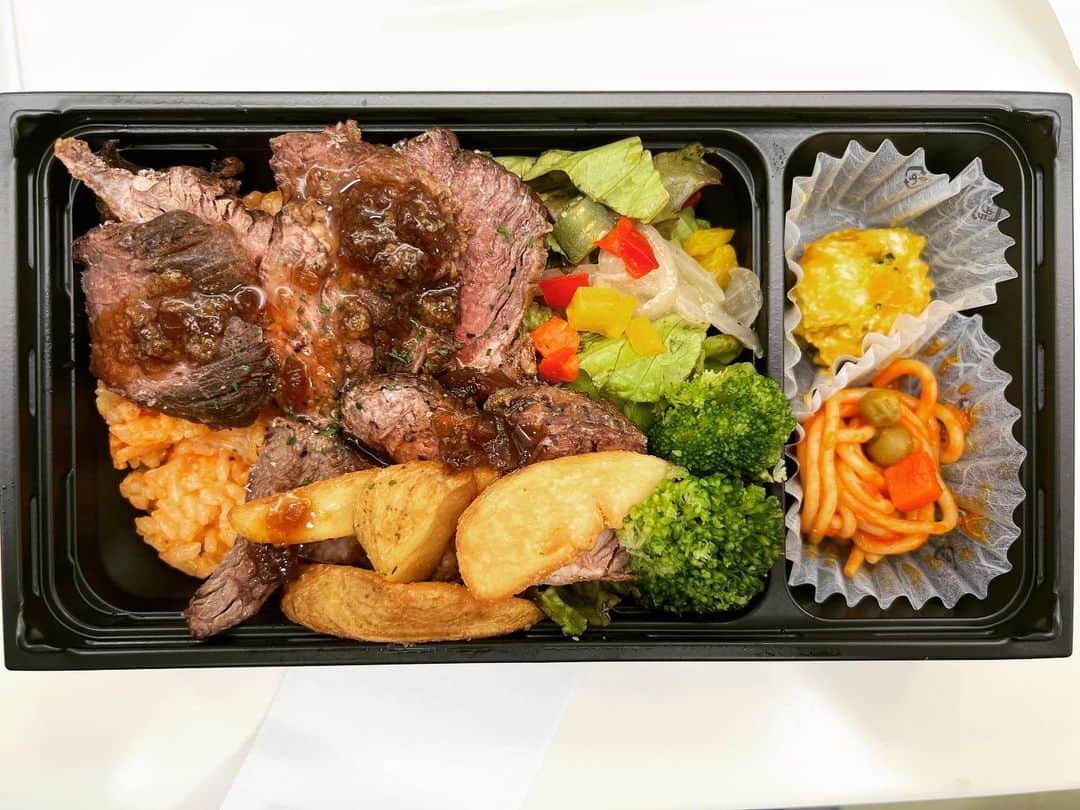 バカリズムのインスタグラム：「アメトーーク飯 洋食キッチンA&G」