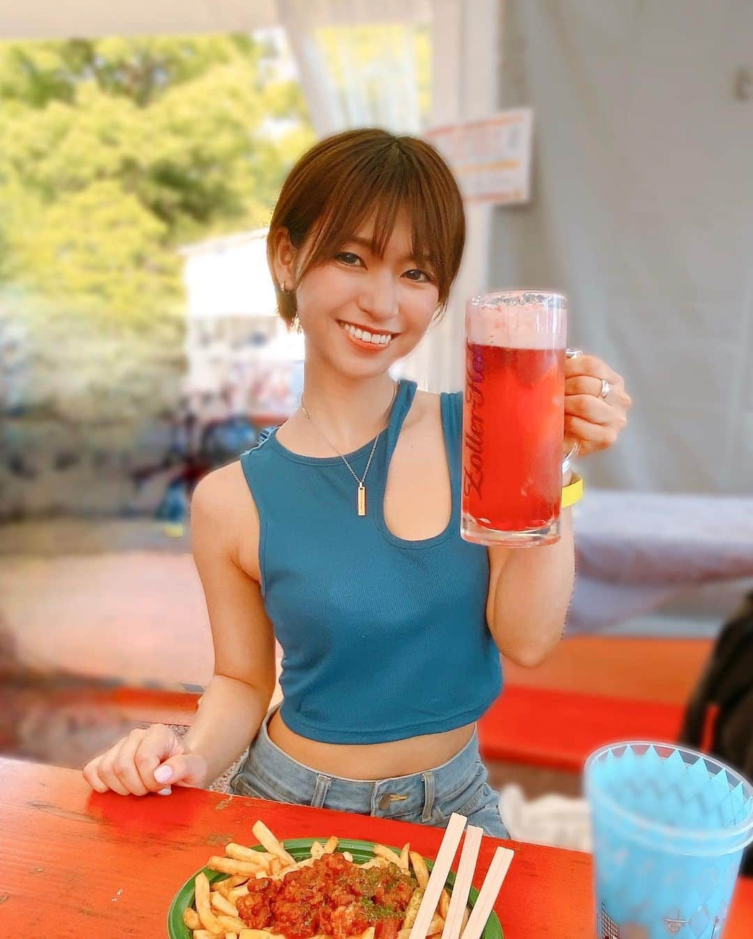 小坂田純奈のインスタグラム：「ちょっと前にオクトーバーフェスト行った時の🍺❤️‍🔥  暑い日はビールが沁みる🥹🫶🏻  #お酒好き女子 #酒好き女子 #ビール好き女子 #ビール女子 #飲酒たぐらむ #飲酒タグラム #ビール党 #オクトーバーフェスト」