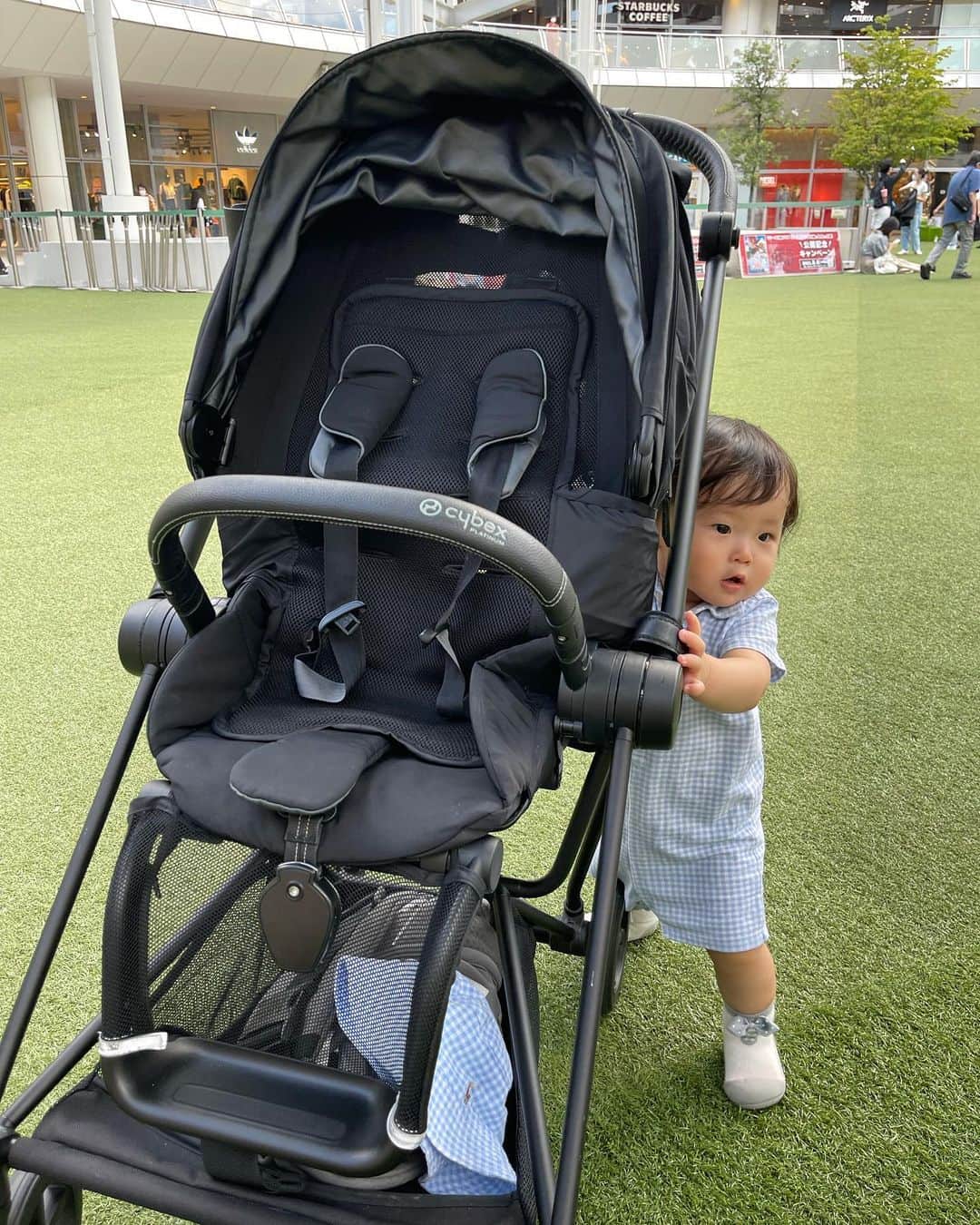 田中響子さんのインスタグラム写真 - (田中響子Instagram)「歩き始めた頃の息子。 よちよち期も可愛かったな〜👶🏻」7月28日 21時52分 - coco.golf