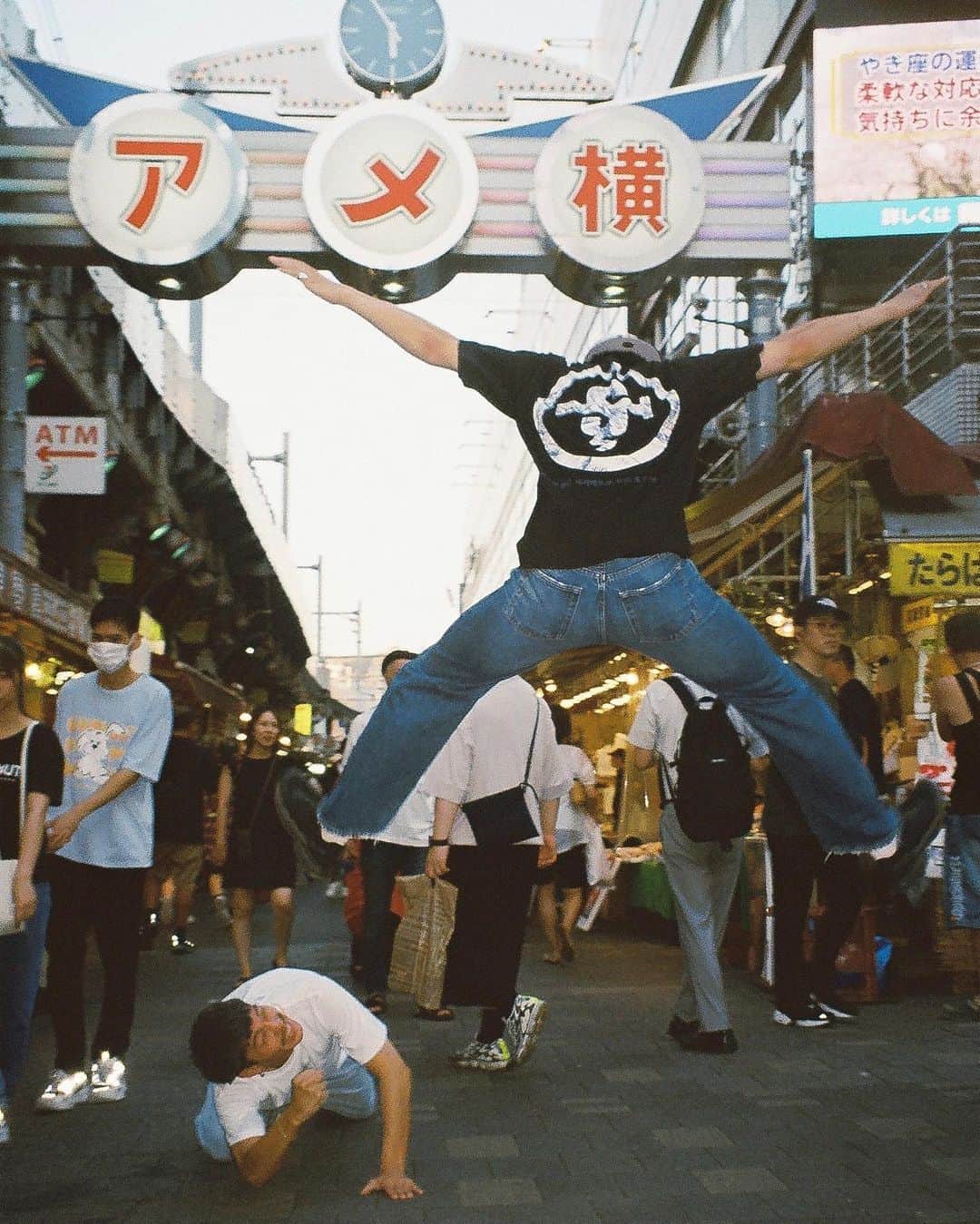 青木りおのインスタグラム：「んなもん応援せんでええねん」