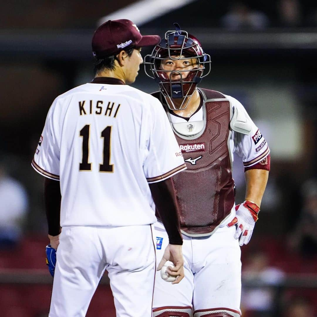 東北楽天ゴールデンイーグルスさんのインスタグラム写真 - (東北楽天ゴールデンイーグルスInstagram)「⚾️  ⚾️E 5-1 L⚾️ 岸選手が7回109球5安打無失点6奪三振の好投で4勝目‼️✨ 打線は4回に一挙5得点でしっかり援護💪🏼 フランコ選手が先制の8号3ラン🔥🔥 さらにチャンスを作ると村林選手が2点タイムリー2ベース✌🏼 投げては2番手の渡辺翔太選手が2奪三振で1回無失点💯  #鷲が掴む #rakuteneagles #岸孝之 #村林一輝  #炭谷銀仁朗 #マイケルフランコ #渡辺翔太 #西川遥輝」7月28日 21時57分 - rakuten_eagles