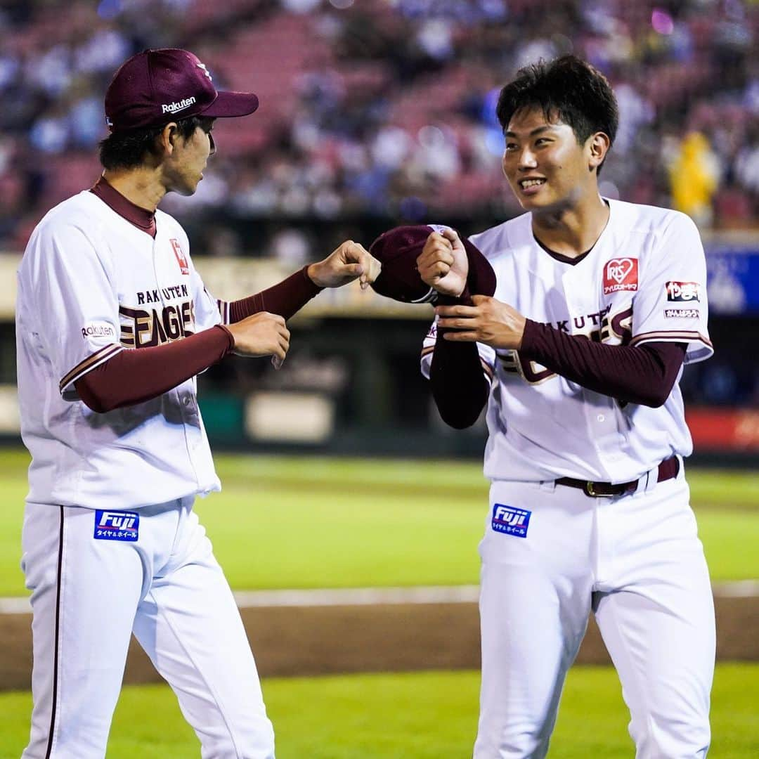 東北楽天ゴールデンイーグルスさんのインスタグラム写真 - (東北楽天ゴールデンイーグルスInstagram)「⚾️  ⚾️E 5-1 L⚾️ 岸選手が7回109球5安打無失点6奪三振の好投で4勝目‼️✨ 打線は4回に一挙5得点でしっかり援護💪🏼 フランコ選手が先制の8号3ラン🔥🔥 さらにチャンスを作ると村林選手が2点タイムリー2ベース✌🏼 投げては2番手の渡辺翔太選手が2奪三振で1回無失点💯  #鷲が掴む #rakuteneagles #岸孝之 #村林一輝  #炭谷銀仁朗 #マイケルフランコ #渡辺翔太 #西川遥輝」7月28日 21時57分 - rakuten_eagles