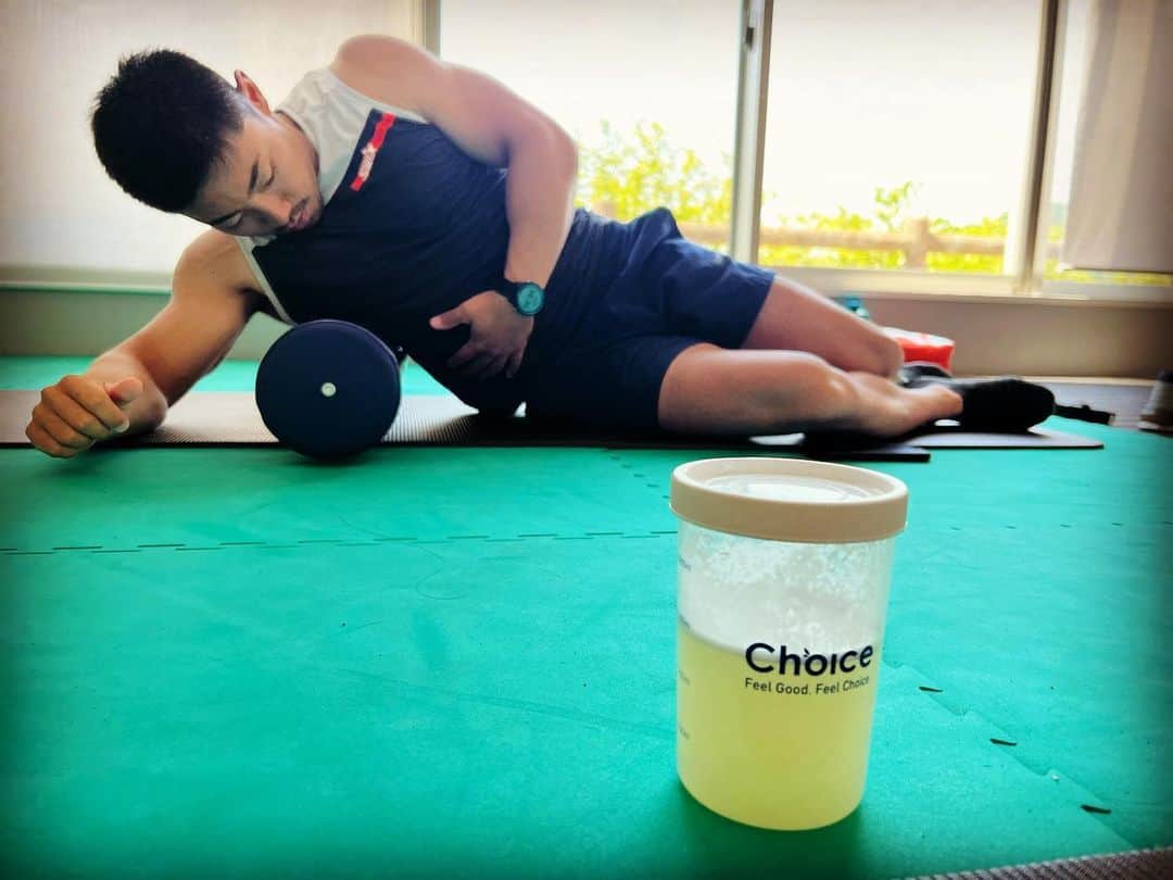 三浦伊織のインスタグラム：「．  トレーニング後のケアとプロテイン🐄🌱  明日からも頑張ります🔥  #choice #choiceproteins #choicenutrition #choicesuppli  #チョイス  #チョイスプロテイン  #プロテイン  #無添加」