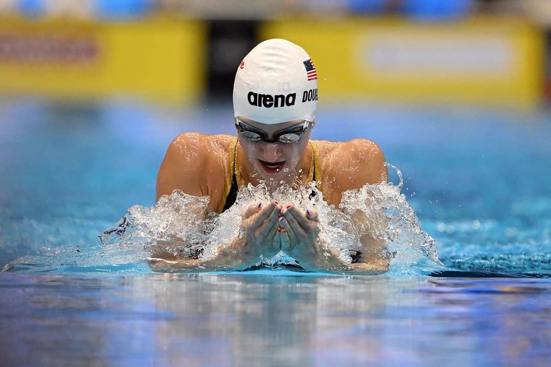 arenausaのインスタグラム：「That’s medal #4 for Kate at #Fukuoka23 after a 🔥 200 Breaststroke🥈#teamarena」