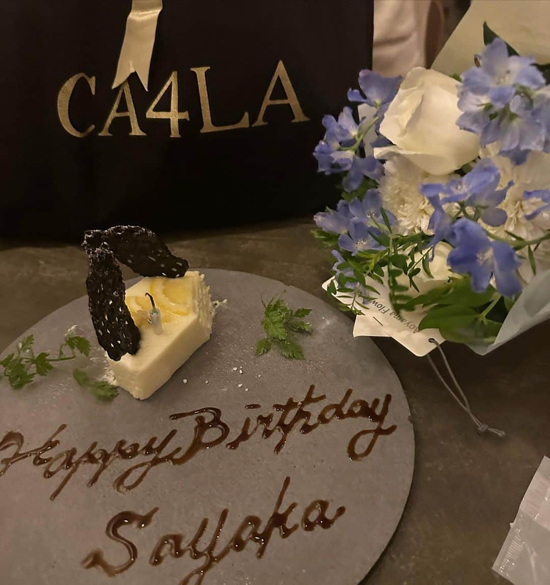 山口清香さんのインスタグラム写真 - (山口清香Instagram)「24歳になりました💐♡  お祝いしてくださった方、ありがとうございました！ メッセージ全て読んでおります、嬉しいです。🩵  24歳はもっとパワーアップして、皆様に良い報告ができるよう頑張ります✨ 引き続き、宜しくお願い致します。  #24歳 #誕生日 #birthday」7月28日 22時35分 - sayaka__yamaguchi_