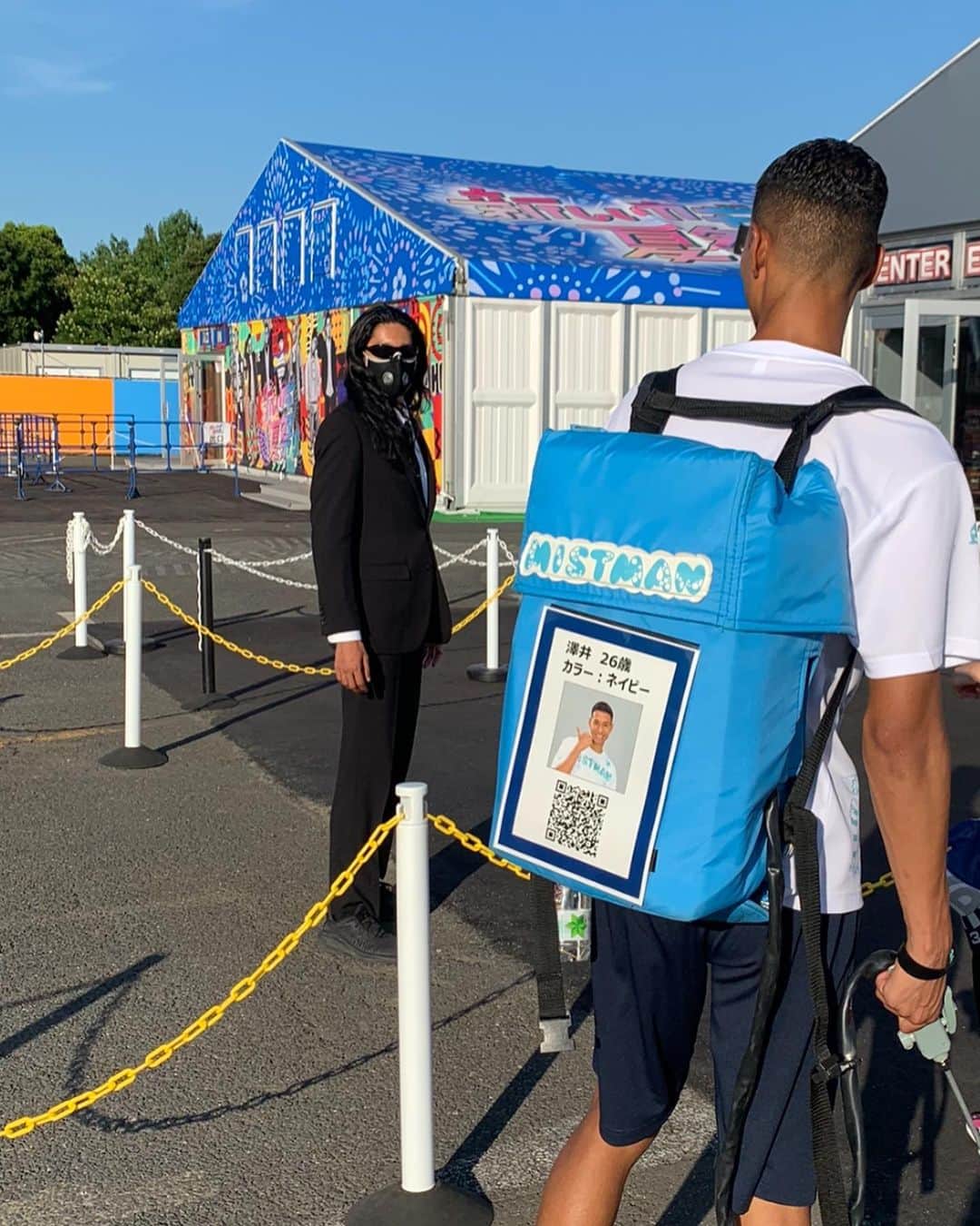 澤井一希さんのインスタグラム写真 - (澤井一希Instagram)「夢の対面😎✨  ハンターさんもお疲れ様でした🙏🏾  柵があってよかった〜  #ミストマン #お台場冒険王2023  #逃走中 #ハンター #ミストマンネイビー #澤井 #モデル#役者#パリコレモデル #ハーフモデル#澤井一希#人生を笑ってサバイブするオトコ #ウントコの民」7月28日 22時36分 - _kazukisawai
