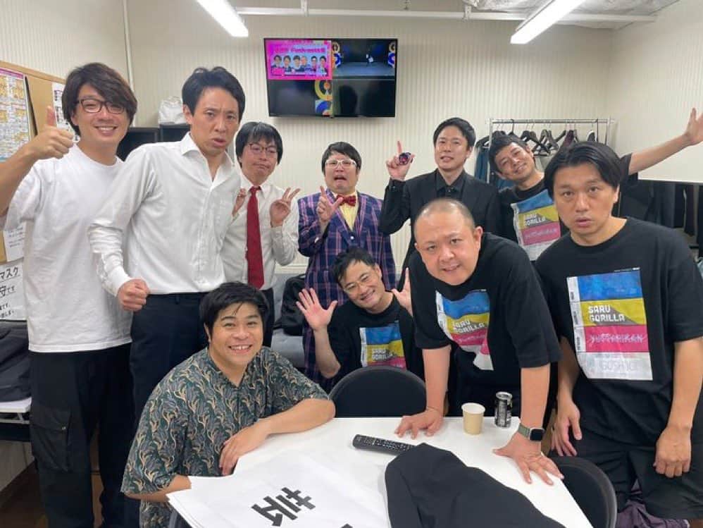 山本修平さんのインスタグラム写真 - (山本修平Instagram)「大宮ラクーンよしもと劇場『Funk-nett』 同期のライブなんてほぼ初めてぐらいの感じで緊張いたしました！ 皆様ありがFEVERでした！ #埼玉 #大宮 #首都圏 #東京NSC9期」7月28日 22時47分 - boyonboyonyama
