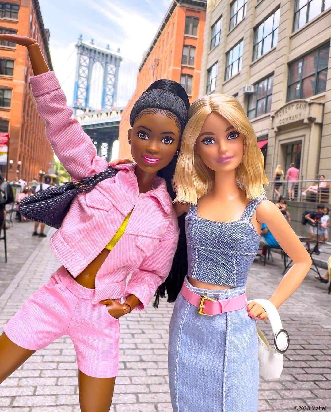 バービーさんのインスタグラム写真 - (バービーInstagram)「When Malibu goes to Brooklyn. 💕 #barbie #barbiestyle」7月28日 22時54分 - barbiestyle