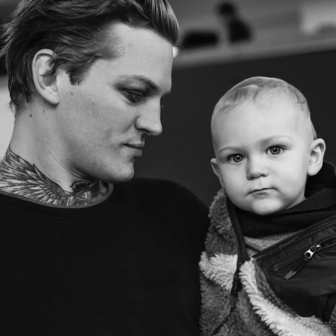 セバスティアン・ソーブのインスタグラム：「Like Father;」
