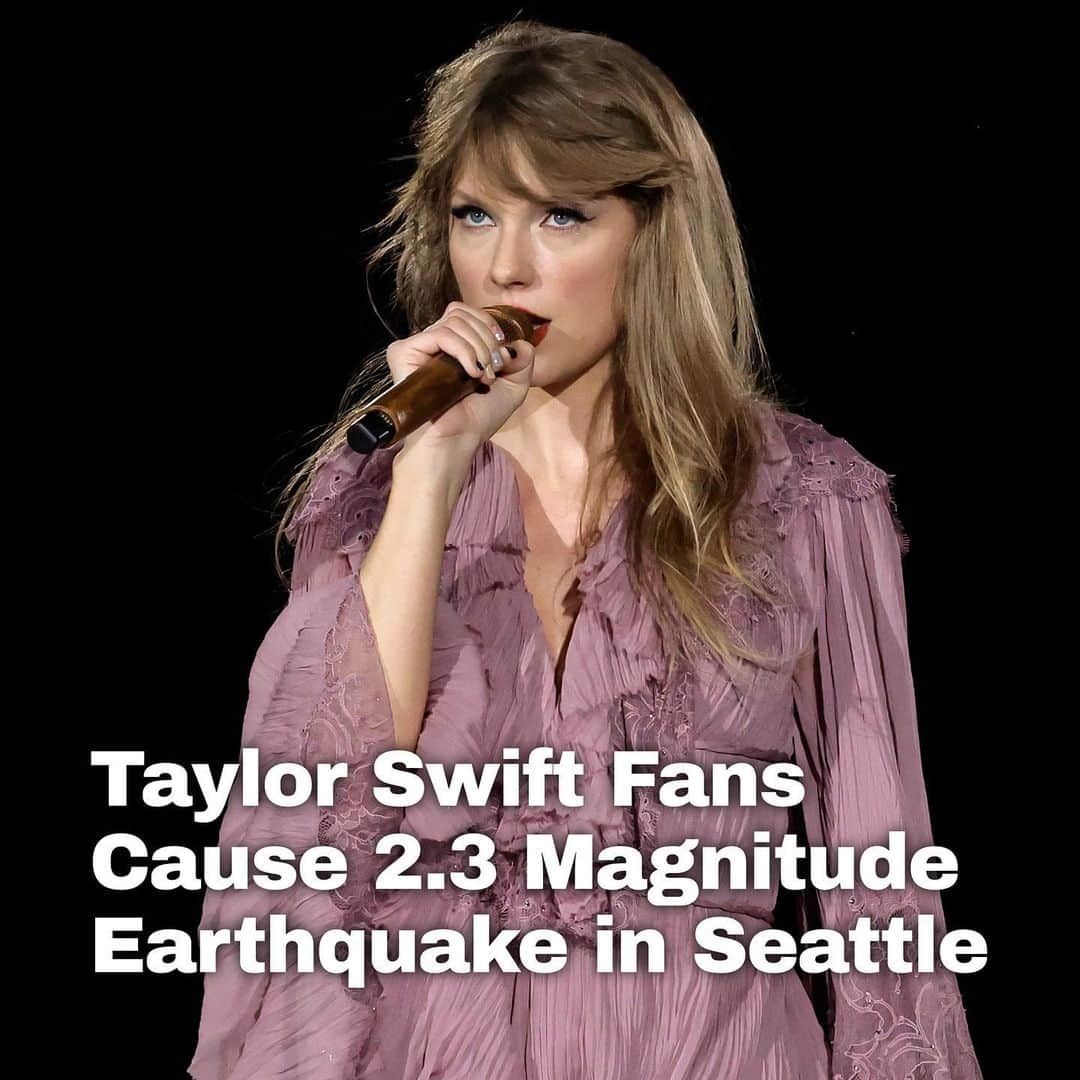 Just Jaredさんのインスタグラム写真 - (Just JaredInstagram)「Taylor Swift fans set off a 2.3 magnitude earthquake during her Eras Tour shows in Seattle! Tap this photo in the LINK IN BIO for more details. #TaylorSwift #ErasTour Photo: Getty」7月28日 23時07分 - justjared