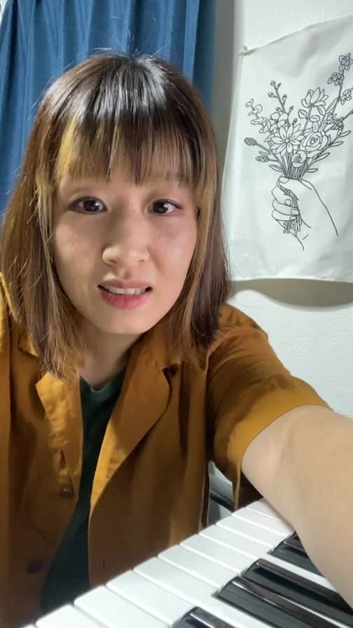 奥村愛子のインスタグラム：「初インスタライブ とりとめなく話すだけのやつ かと思いきやライブ中に東京ソールドアウト✧ ありがとうございました すこしの間だけ残しておきます」