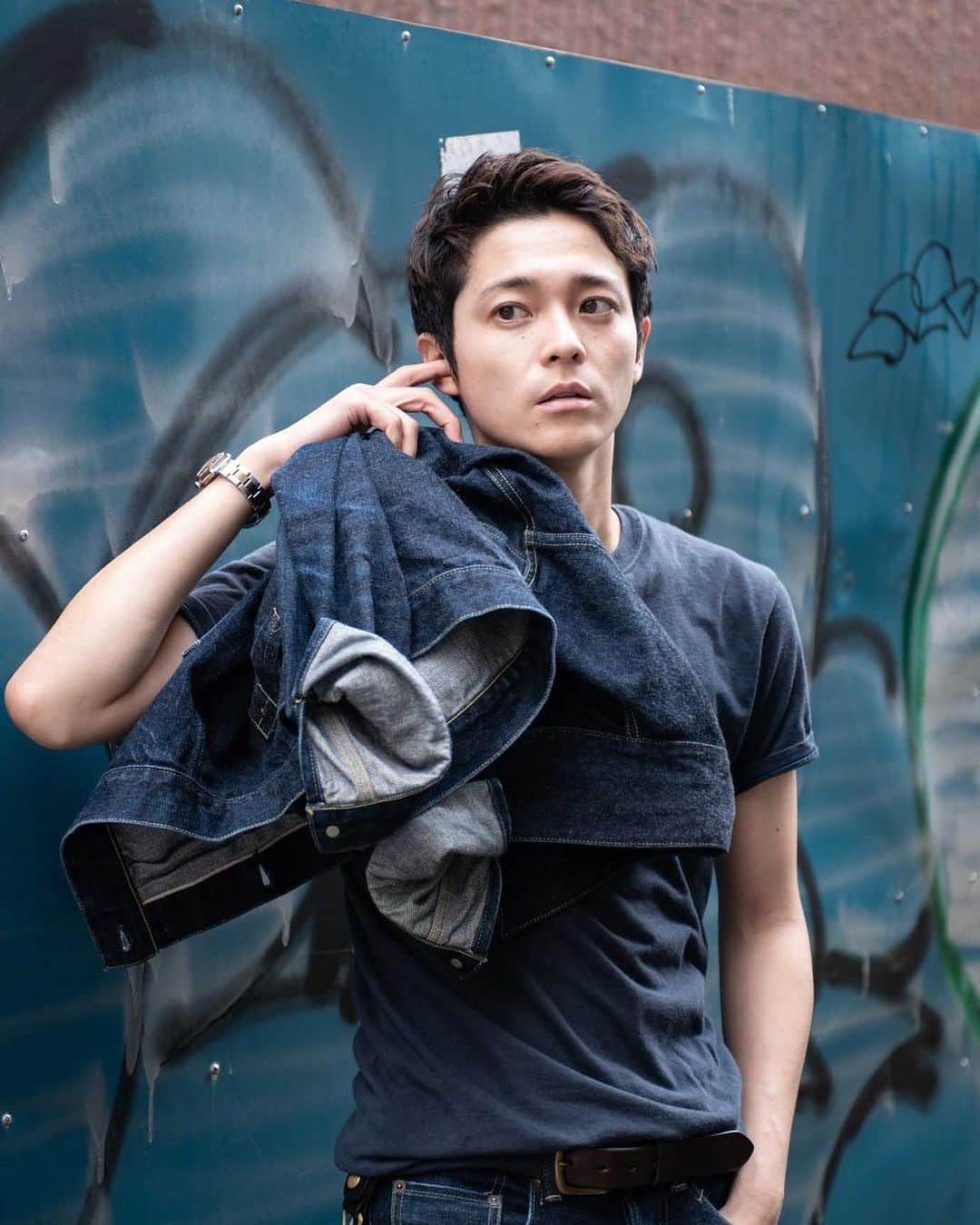 Ryosuke Miyake 三宅亮輔のインスタグラム：「デニムちゃん、育ってキタ！♡」