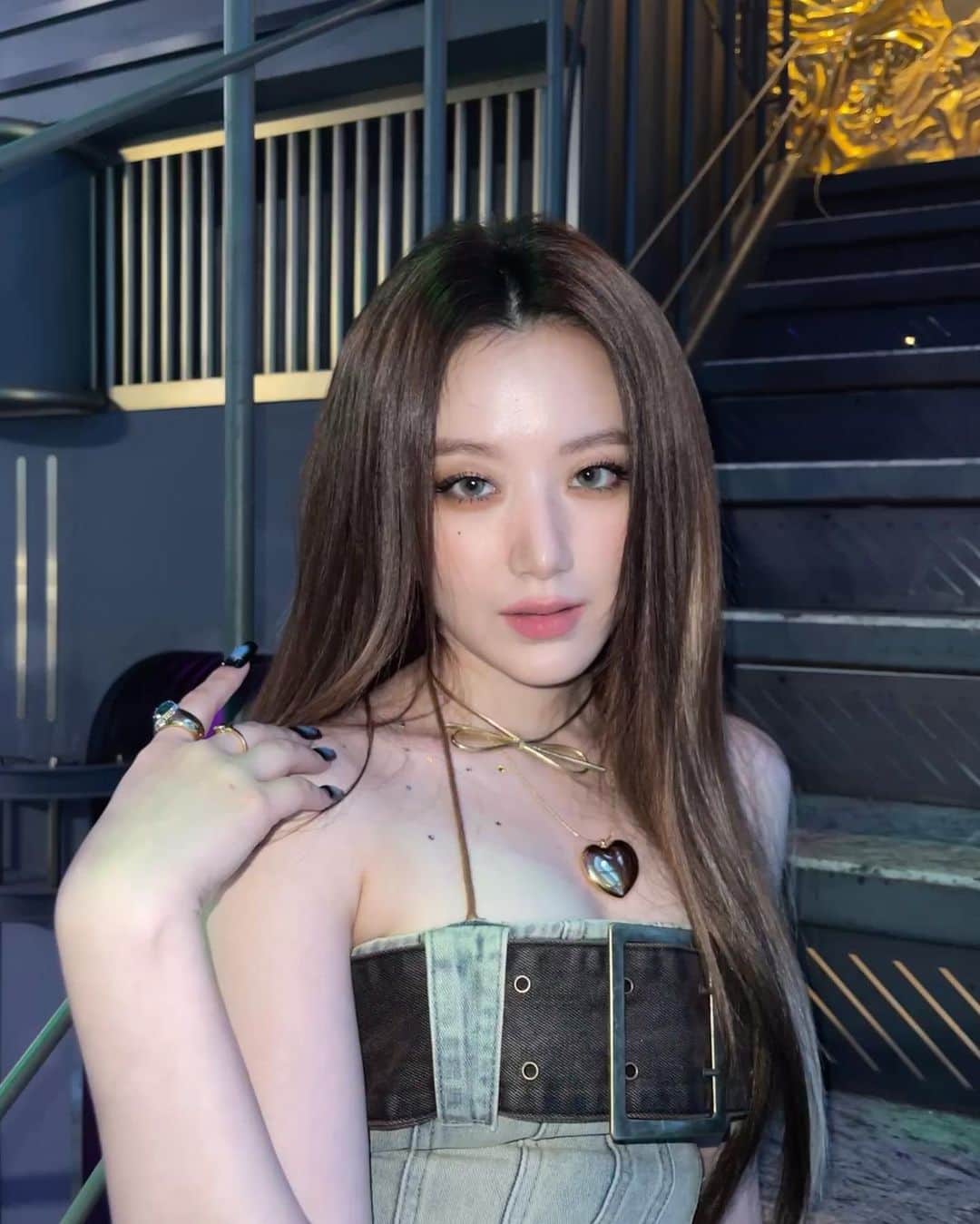シュファのインスタグラム：「💋🍷💋」