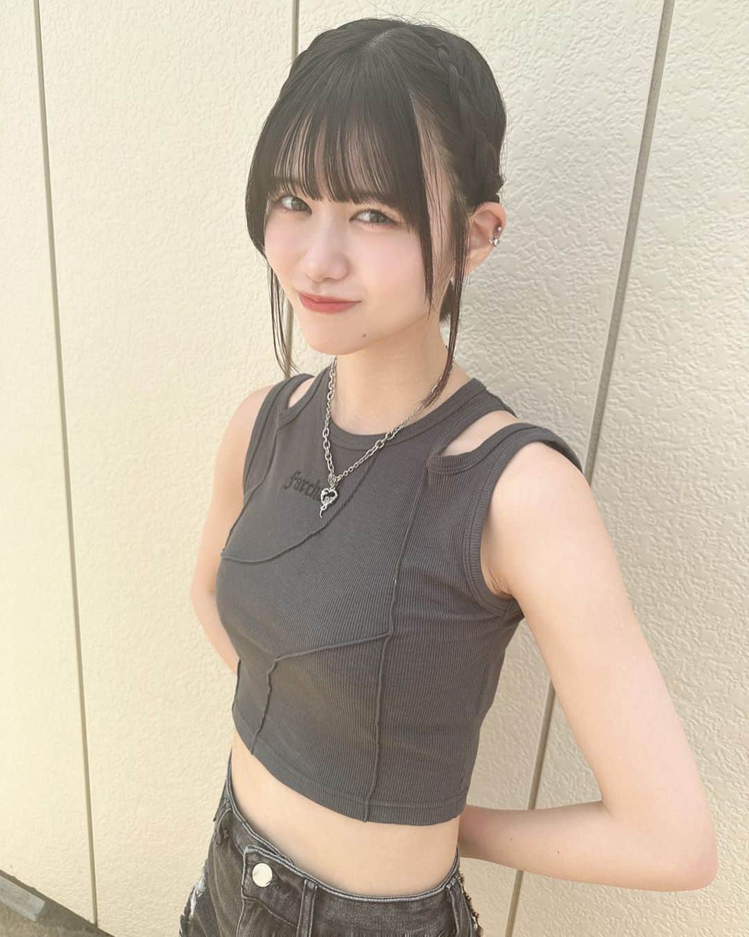 土光瑠里子のインスタグラム：「暑くて眩しい」