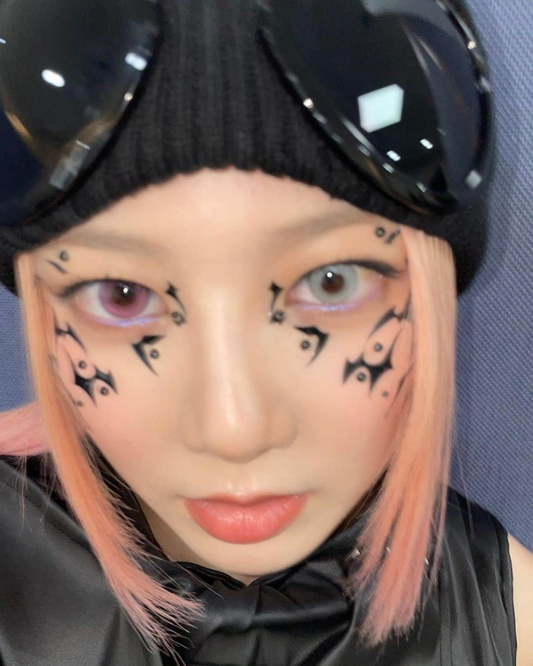 XGさんのインスタグラム写真 - (XGInstagram)「🚨😈👽🖤❤️‍🔥🚨  #HINATA #GRLGVNG #MUSICBANK」7月28日 23時41分 - xgofficial