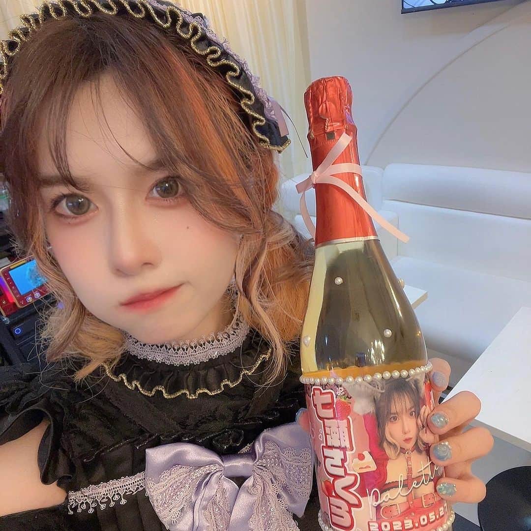 七瀬さくらのインスタグラム：「一日店長、Paletteさんでした💜 来てくれた七クラ、みんなありがとうございます❕ 次回は9/15(金)に大塚でやります❕ よろしくお願い申し上げます。  #RTは可愛いの再放送 ──────────────── #メイド服 #インスタグラビア #グラビアモデル #コスプレイヤー  #ビジョビ #女内衣 #グラドル自画撮り部 #cosplayersofinstagram #cosplayer #코스프레 #角色扮演 #gravure #Japanesegirl #自拍 #模特 #그라비아 #수영복 #모델 #凹版印刷 #屁股 #内裤 #泳衣 #라이키 ────────────────」