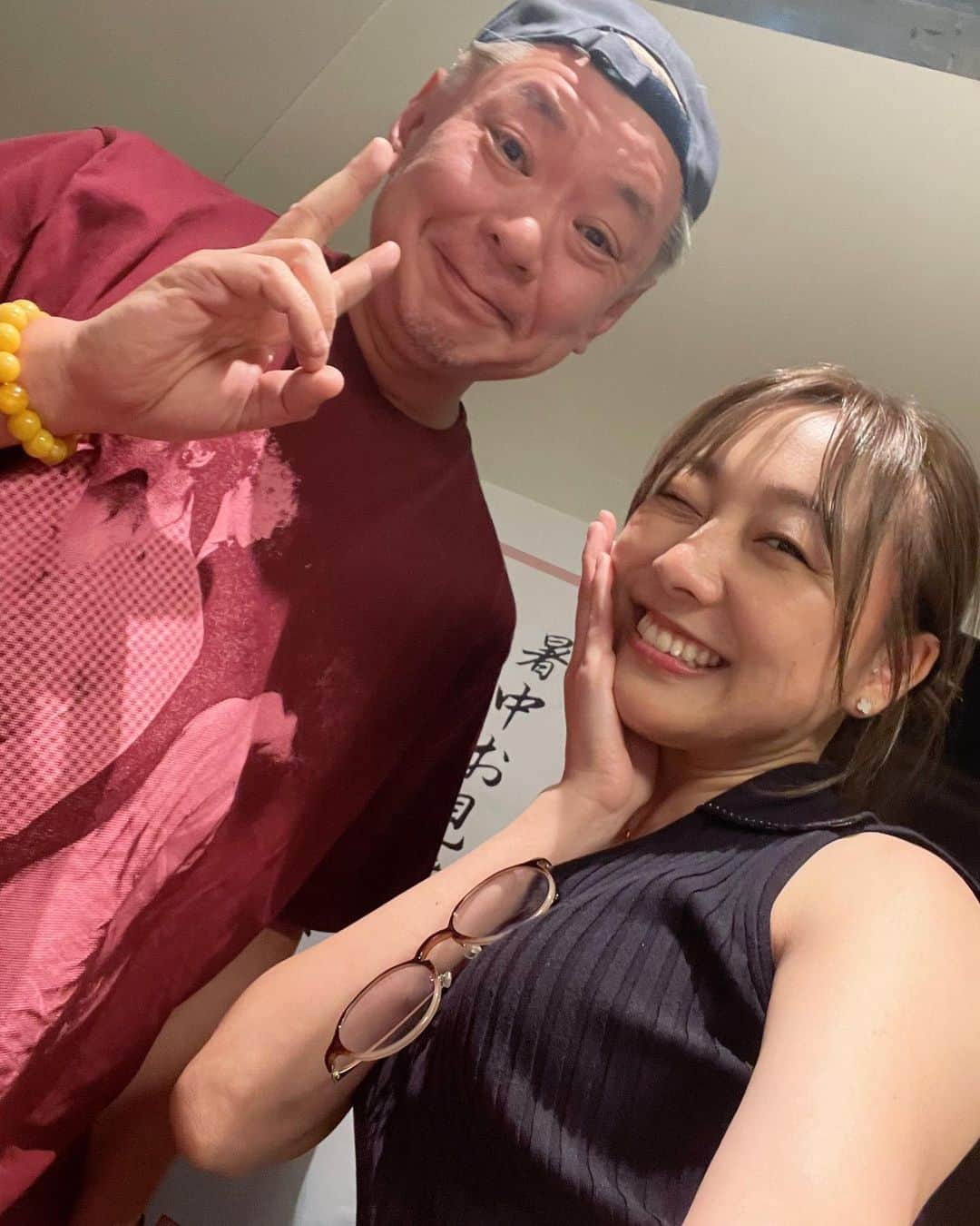 須田亜香里さんのインスタグラム写真 - (須田亜香里Instagram)「鈴木おさむさんと✌️🍻 たくさん笑ったし、色んなこと教えていただいて、モチベーションをたっぷりプレゼントしていただいちゃいました😚 楽しかったーーー！ ありがとうございました✨  @twinplanet_entertainment お中元イベント」7月29日 0時08分 - akarisuda