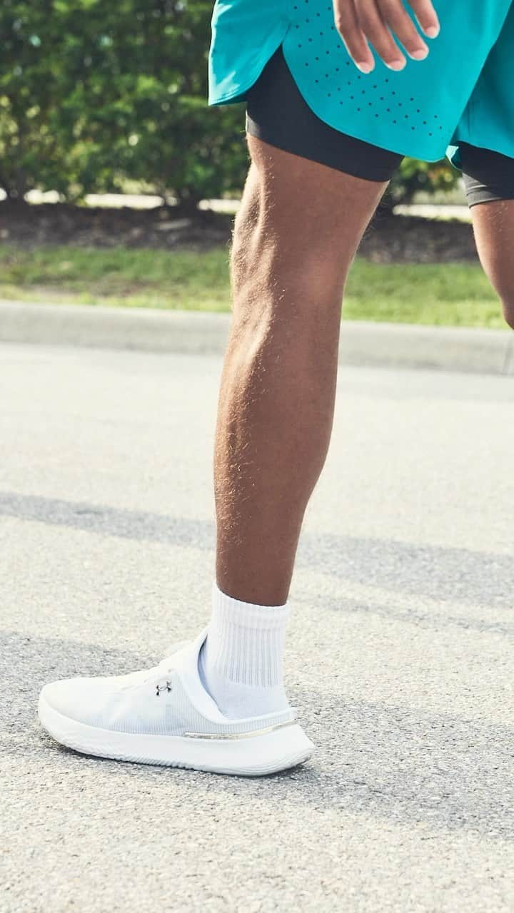 Under Armourのインスタグラム：「TOUGH just got a whole new meaning😤 Shop the new #UASlipSpeed Mesh pack.」