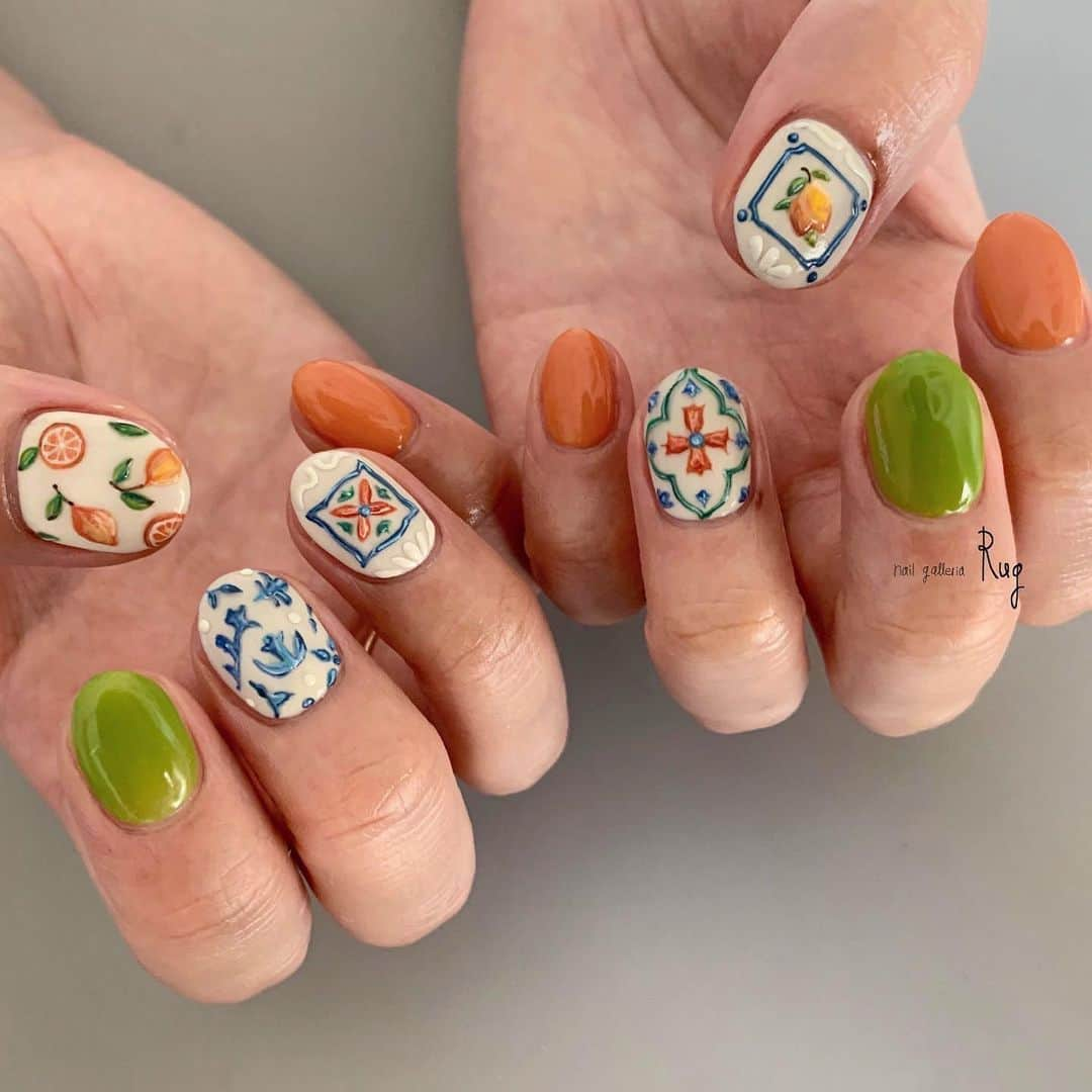 aoki_nailさんのインスタグラム写真 - (aoki_nailInstagram)「・ ペイント＋立体art この色合わせも可愛いかったな〜 オーダーありがとうございました🌼 ・ ・ ・ ・ ・ ・  nailgalleria  Rug〈ラグ〉 大阪市北区中崎西2-6-3 #rugペイントc #手描きアート#手描きデザイン#手描きネイル#夏フットネイル#フットネイル大阪#アートネイル大阪#果物ネイル #instanail#nails#絵#イラストネイル#フットネイルデザイン #アートネイル大阪#夏ネイル#インポートドレス #アートネイル」7月29日 0時15分 - aoki_nail